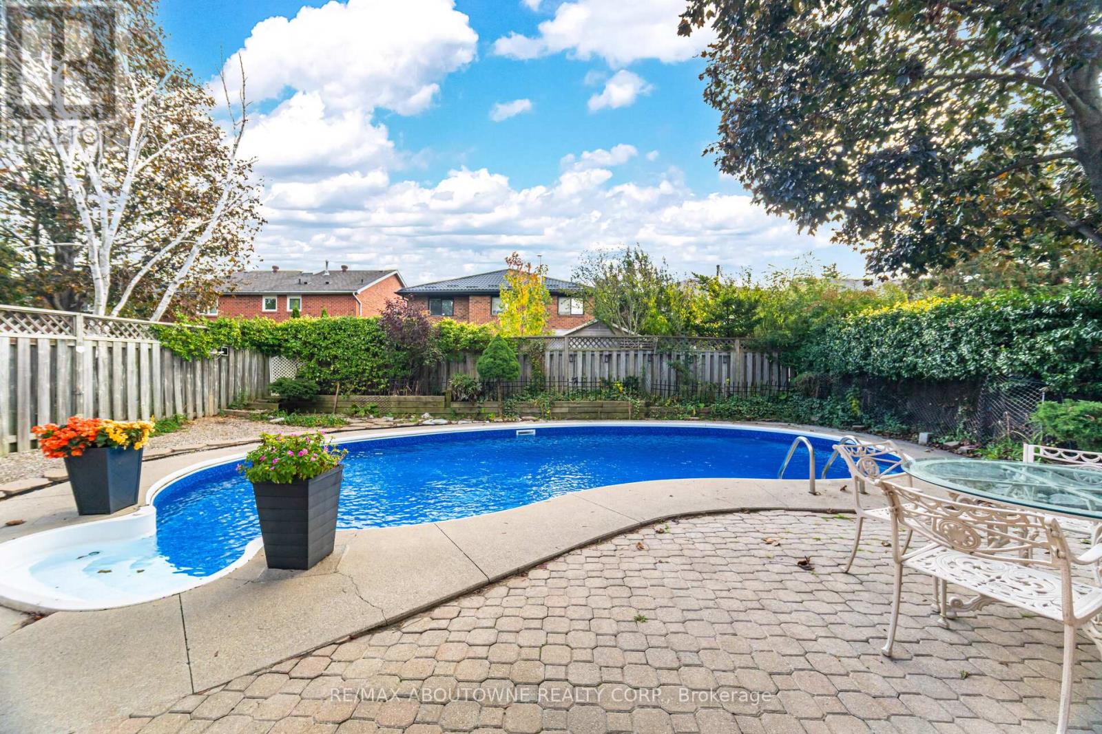 3704 Ketchum Court, Mississauga, Ontario  L5L 4S4 - Photo 47 - W12480590