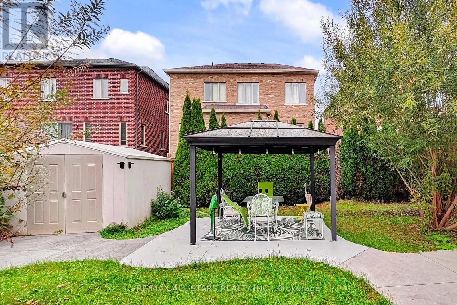2400 Tesla Crescent, Oakville, Ontario  L6H 7T6 - Photo 43 - W12480334