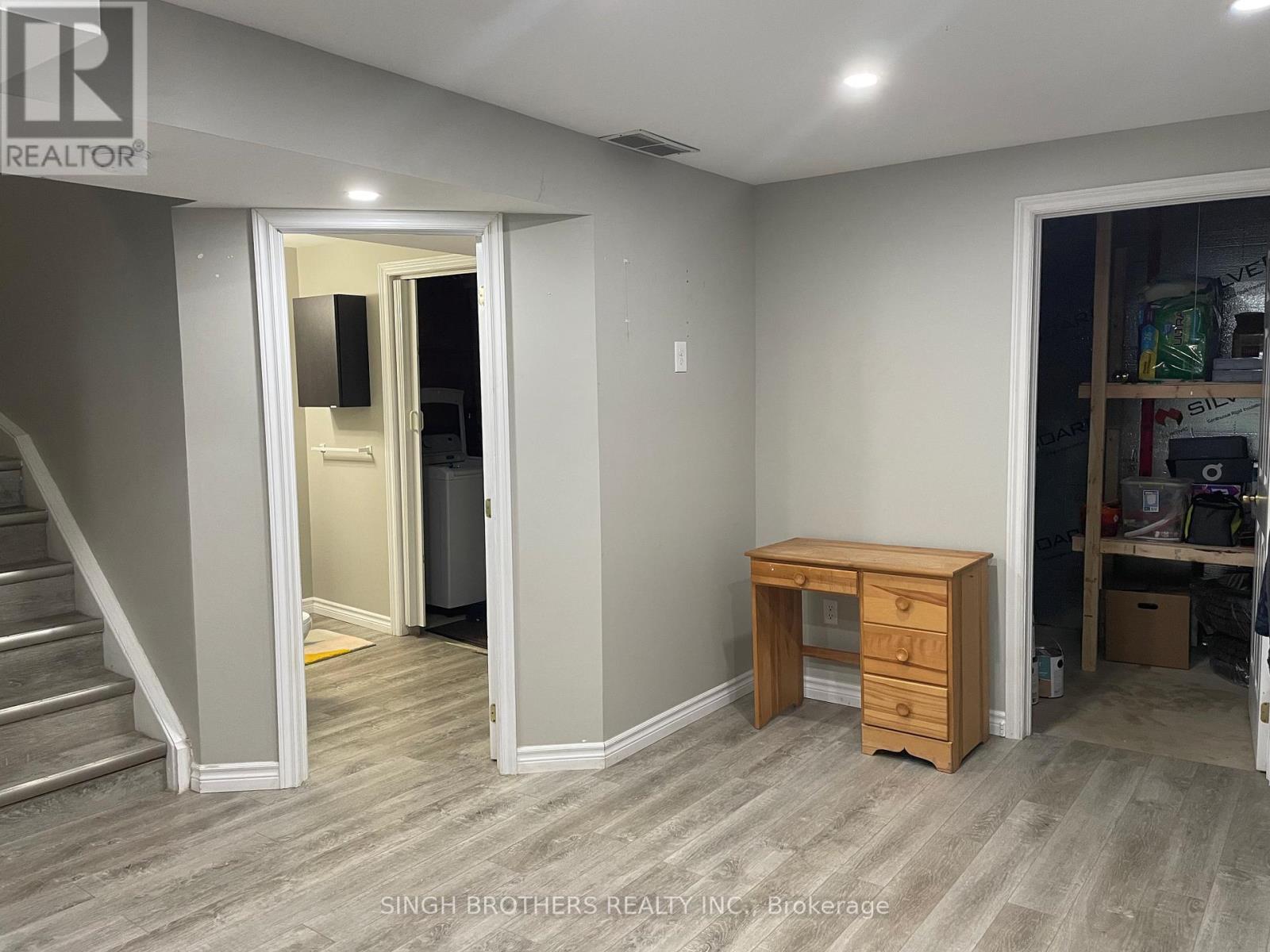 231 Inglis Court S, North Dumfries, Ontario  N0B 1E0 - Photo 15 - X12480504