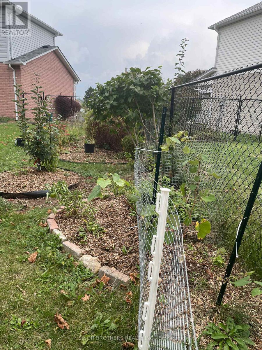 231 Inglis Court S, North Dumfries, Ontario  N0B 1E0 - Photo 20 - X12480504