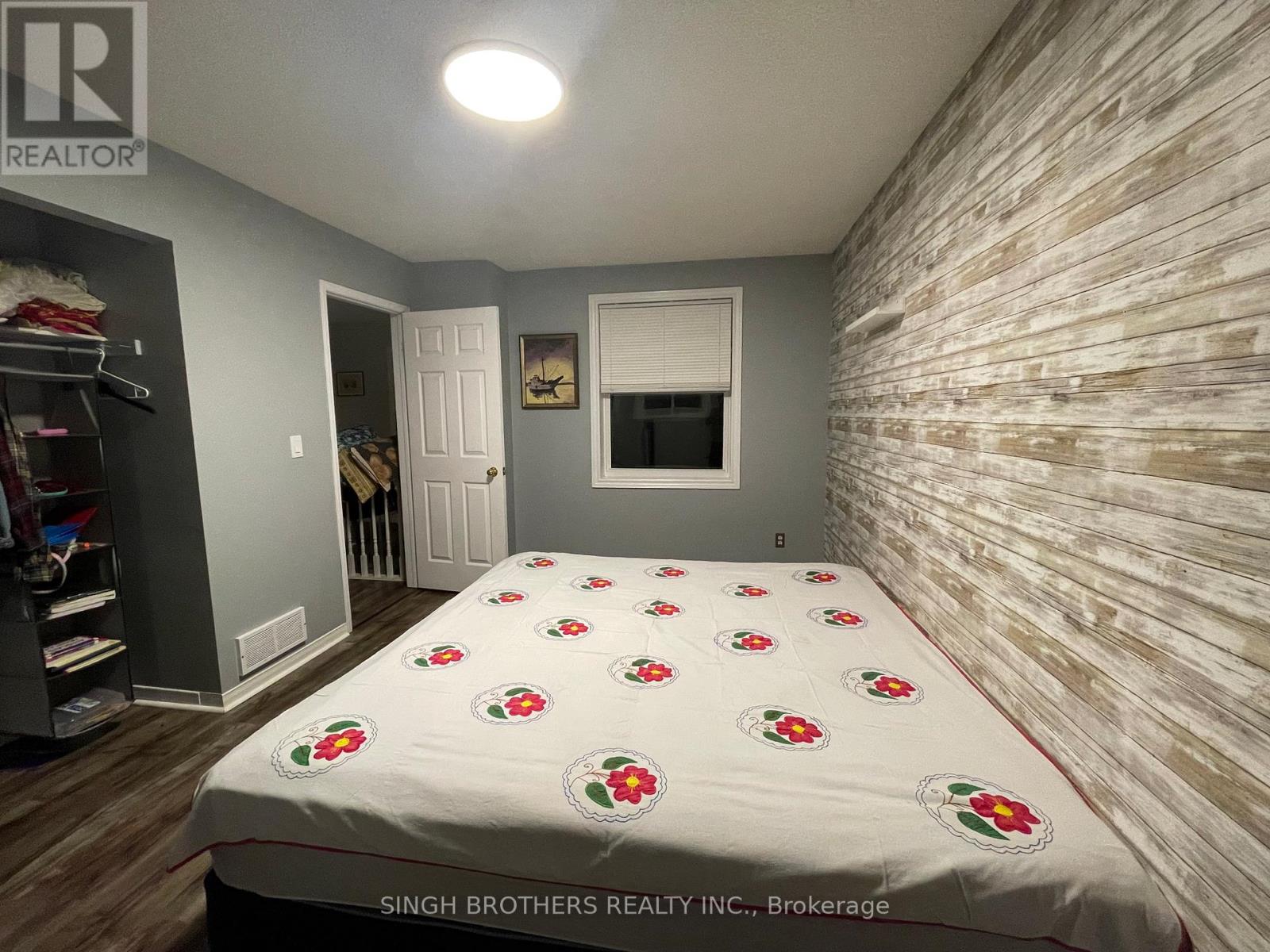 231 Inglis Court S, North Dumfries, Ontario  N0B 1E0 - Photo 8 - X12480504