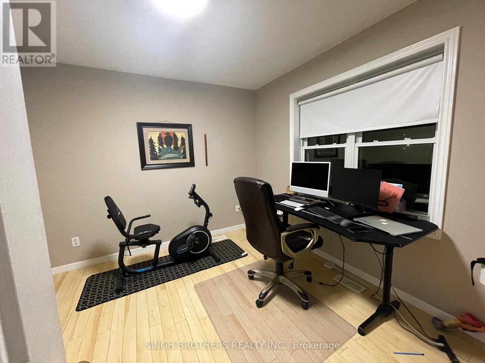 231 Inglis Court S, North Dumfries, Ontario  N0B 1E0 - Photo 9 - X12480504