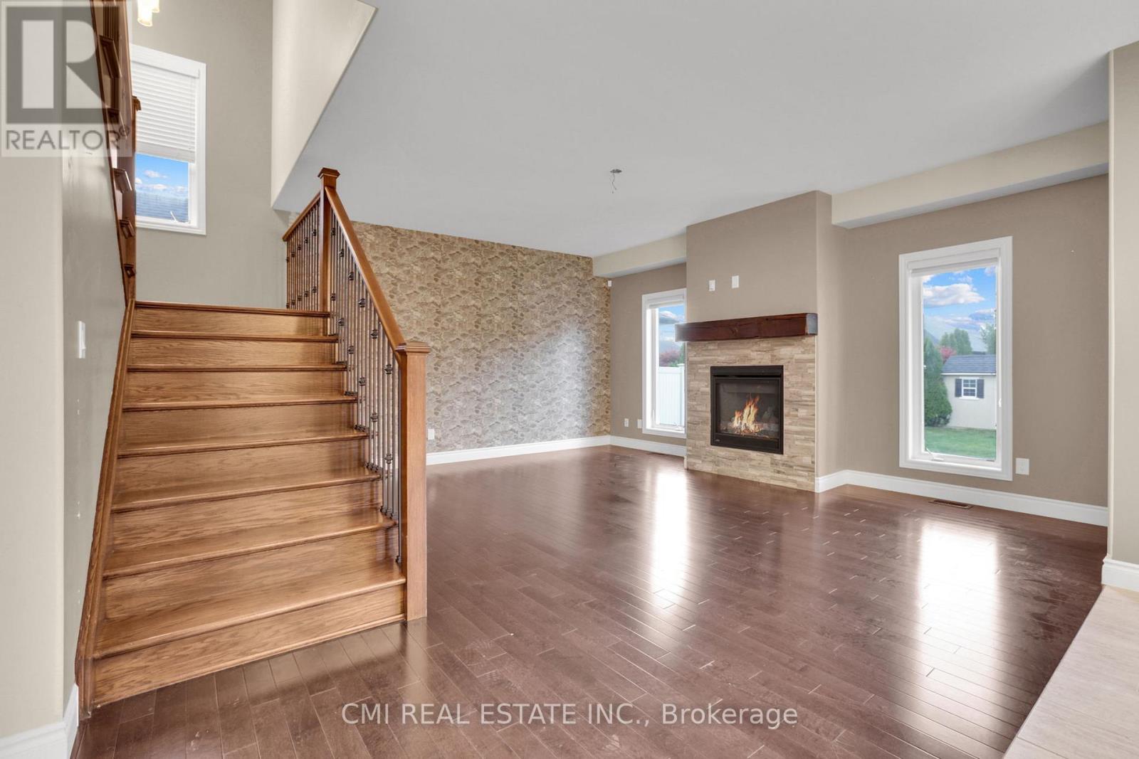 212 Jasmine Drive, Lakeshore, Ontario  N8L 0T1 - Photo 9 - X12480534
