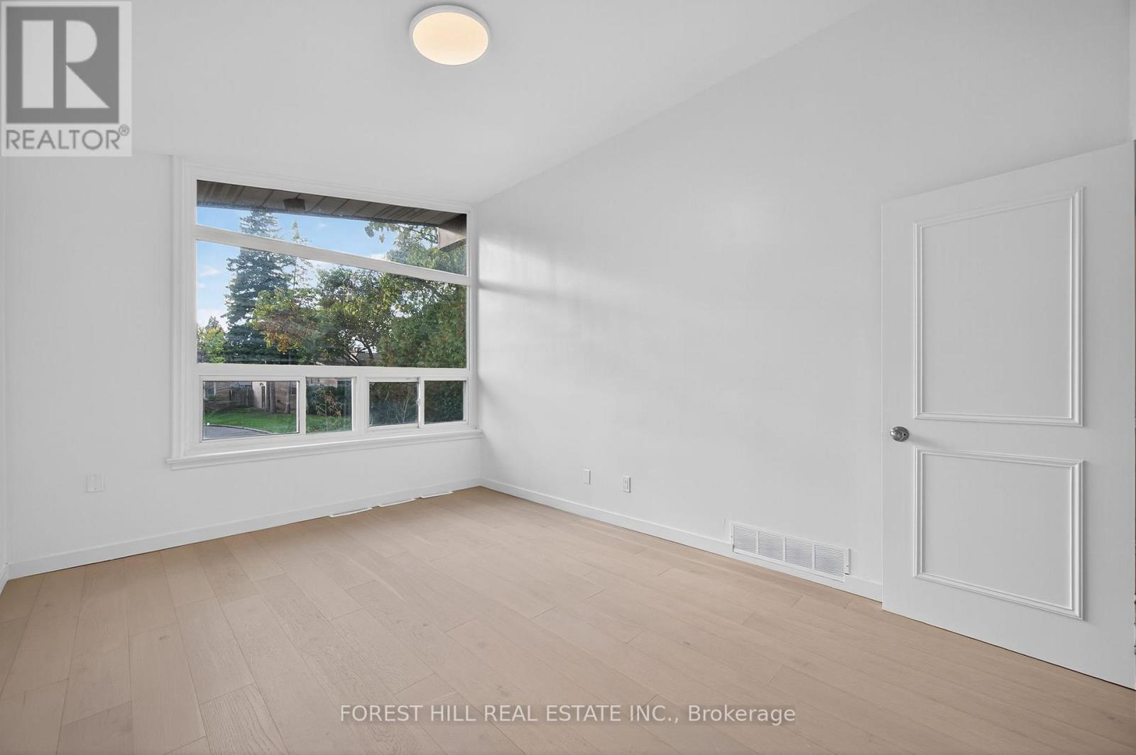 A - 19 Candis Drive, Toronto (Bathurst Manor), Ontario  M3H 5G3 - Photo 18 - C12480444
