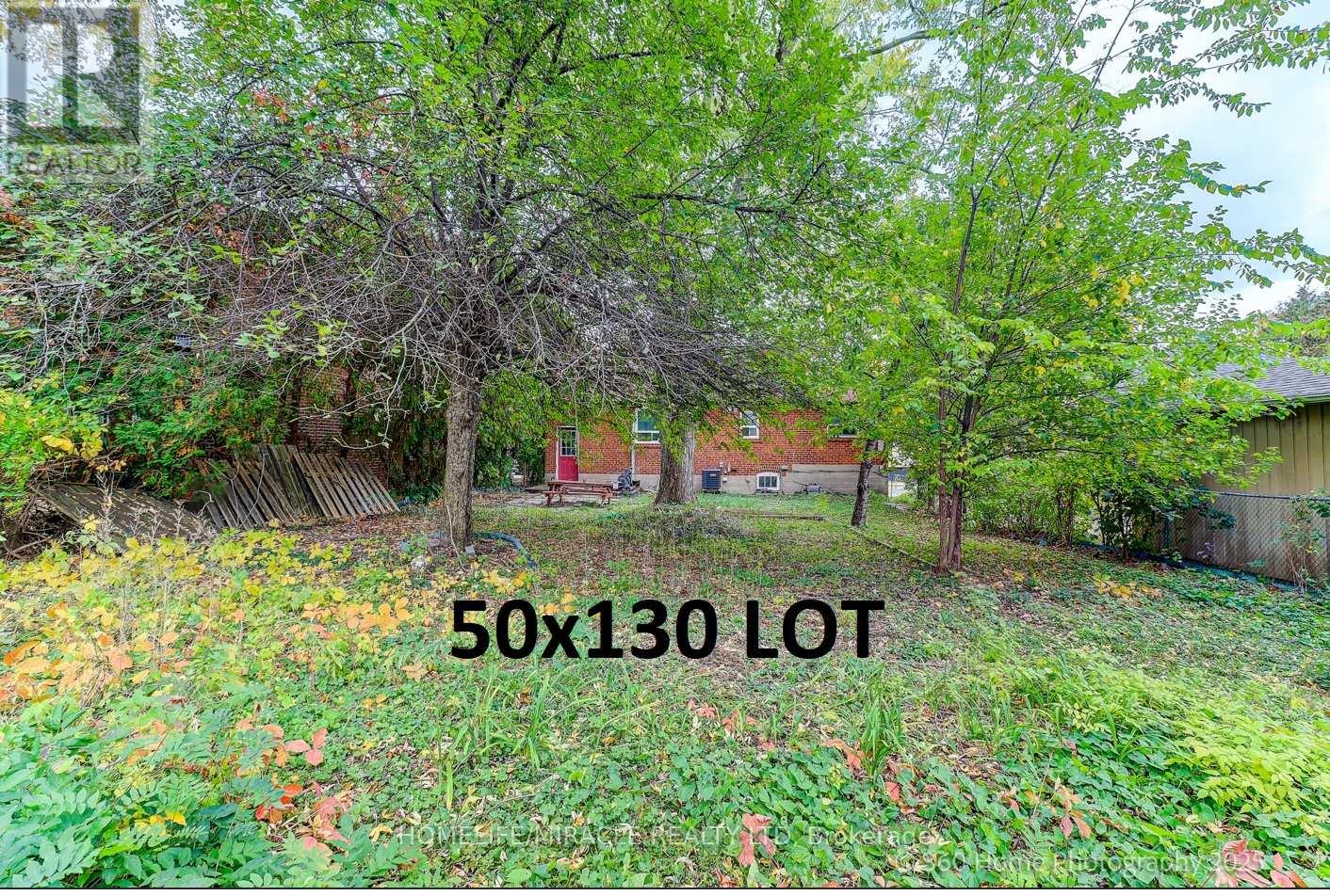 106 Johnston Avenue, Toronto, Ontario  M2N 1H2 - Photo 30 - C12477091