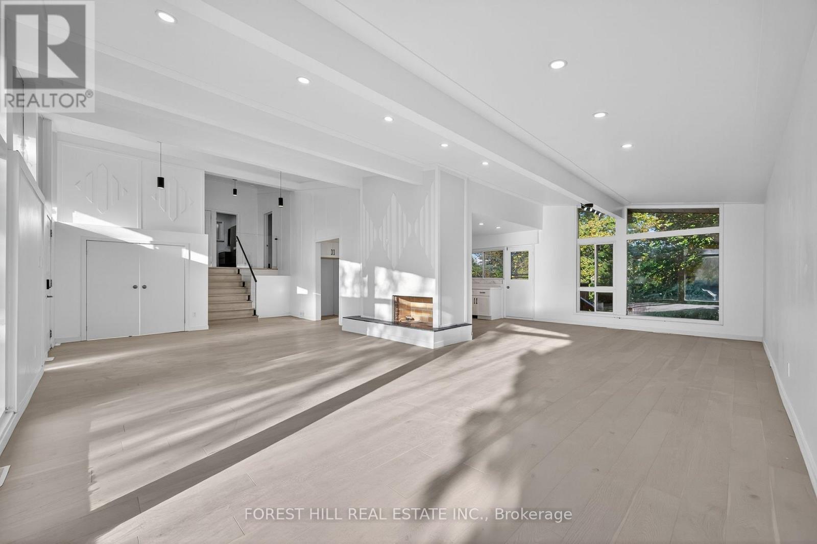 A - 19 Candis Drive, Toronto (Bathurst Manor), Ontario  M3H 5G3 - Photo 10 - C12480444