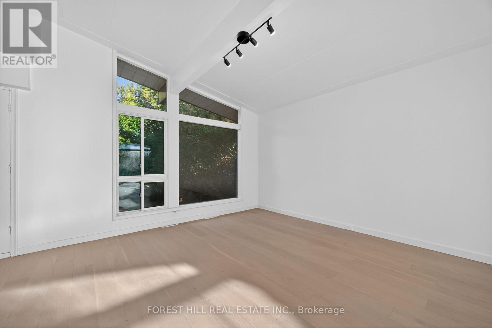 A - 19 Candis Drive, Toronto (Bathurst Manor), Ontario  M3H 5G3 - Photo 25 - C12480444