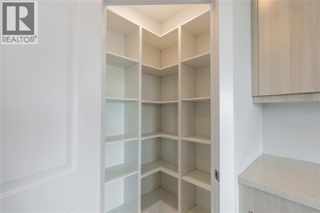 316 Stathis Boulevard, Sarnia, Ontario  N7S 0A8 - Photo 12 - 25023217