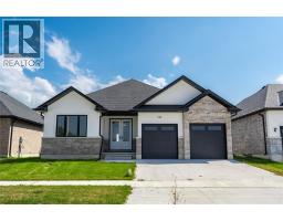316 Stathis BOULEVARD, Sarnia, Ontario