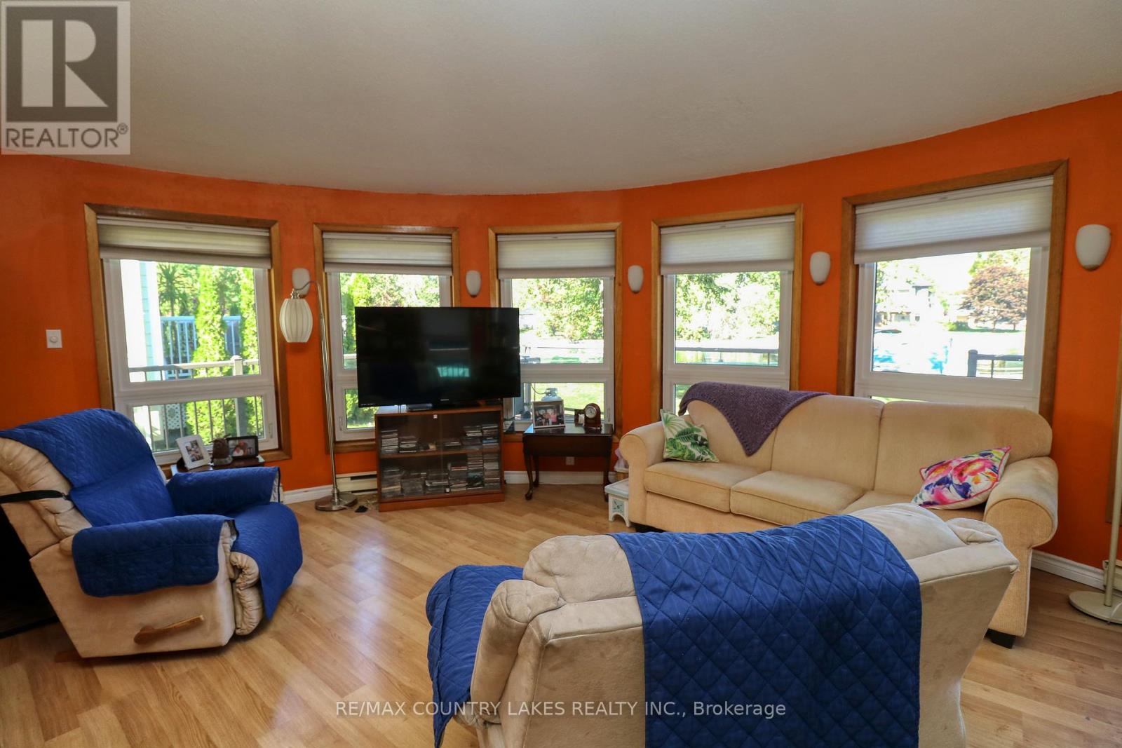 34 Simcoe Road, Ramara, Ontario  L0K 1B0 - Photo 5 - S12444536