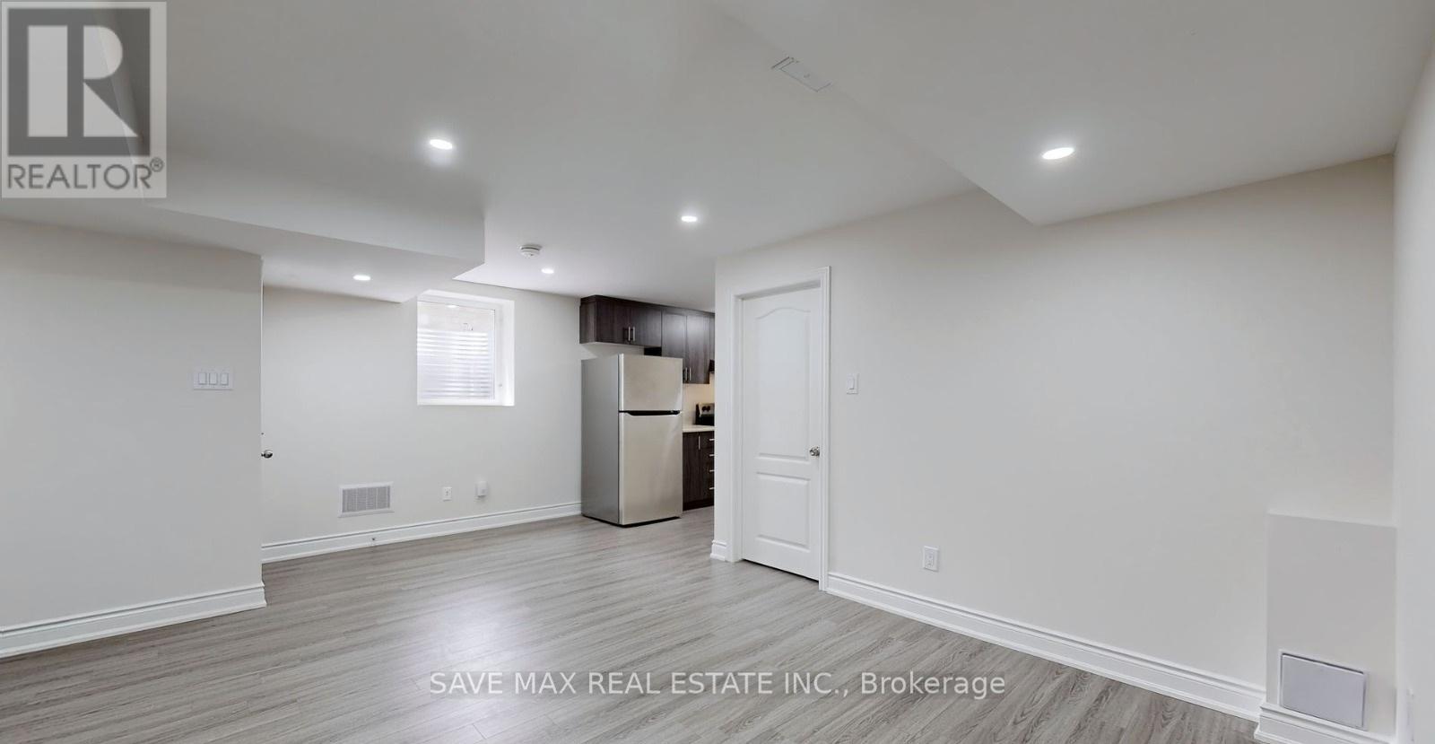 Bsmt - 4 Hubbell Road, Brampton, Ontario L6Y 2A5 - Photo 5 - W12451275