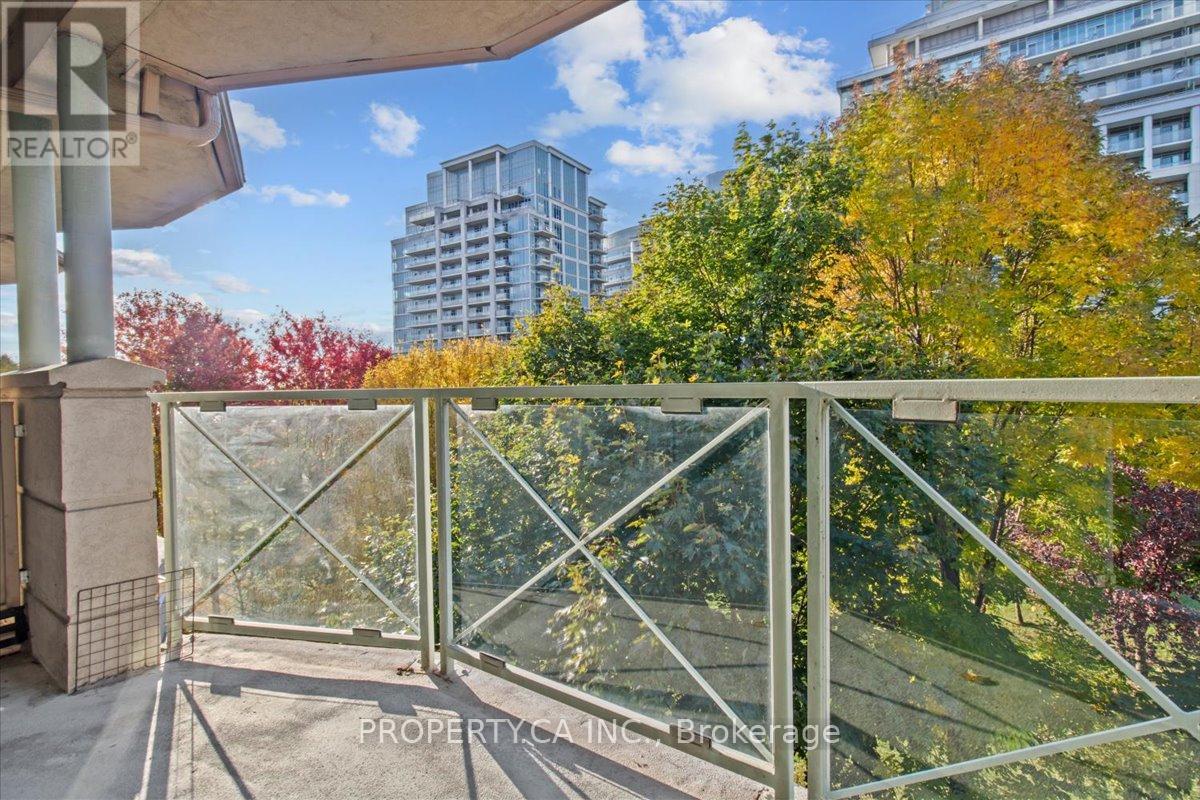 Th7 - 2111 Lake Shore Boulevard W, Toronto, Ontario  M8V 4B2 - Photo 30 - W12471834