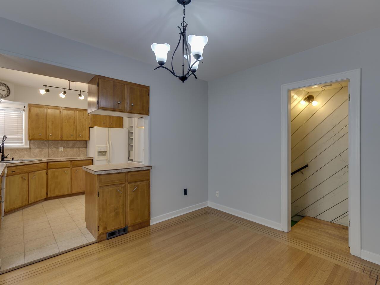 33700 3rd Avenue, Mission, British Columbia  V2V 1R2 - Photo 10 - R3061637