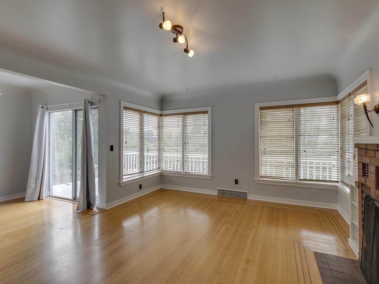 33700 3rd Avenue, Mission, British Columbia  V2V 1R2 - Photo 14 - R3061637
