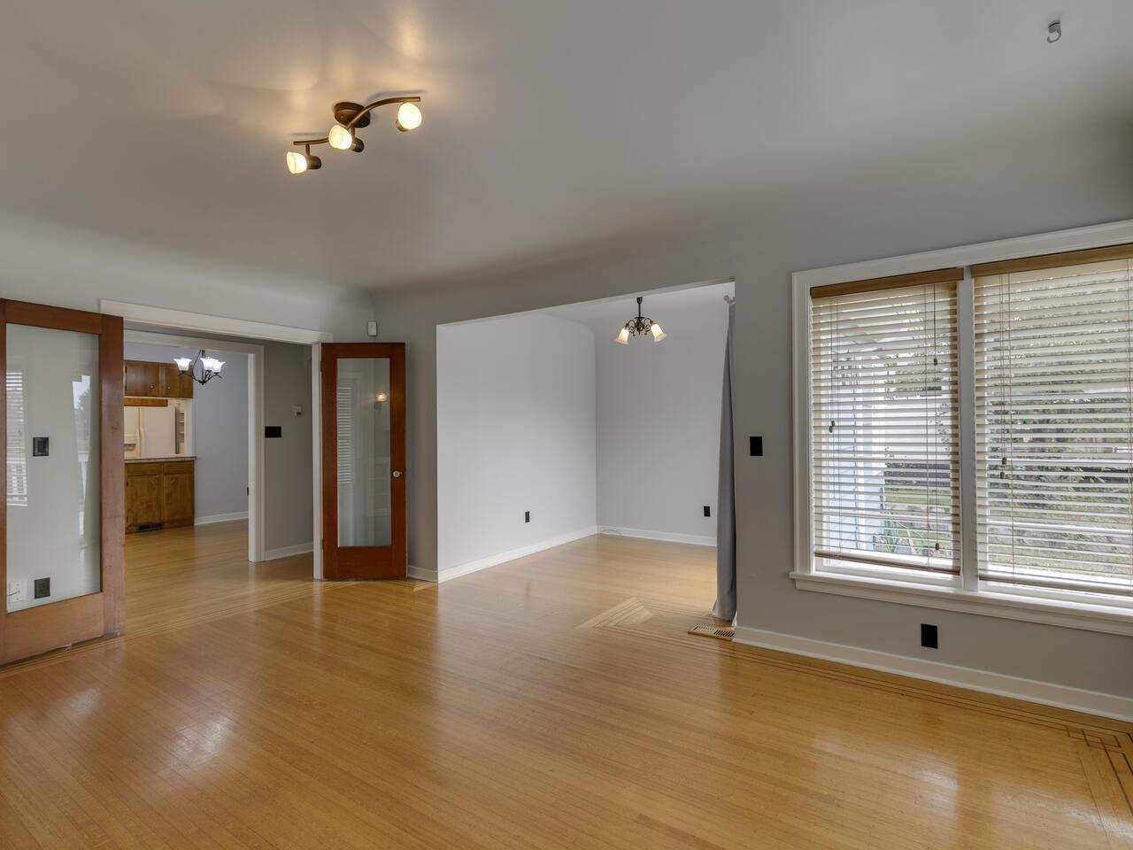 33700 3rd Avenue, Mission, British Columbia  V2V 1R2 - Photo 15 - R3061637