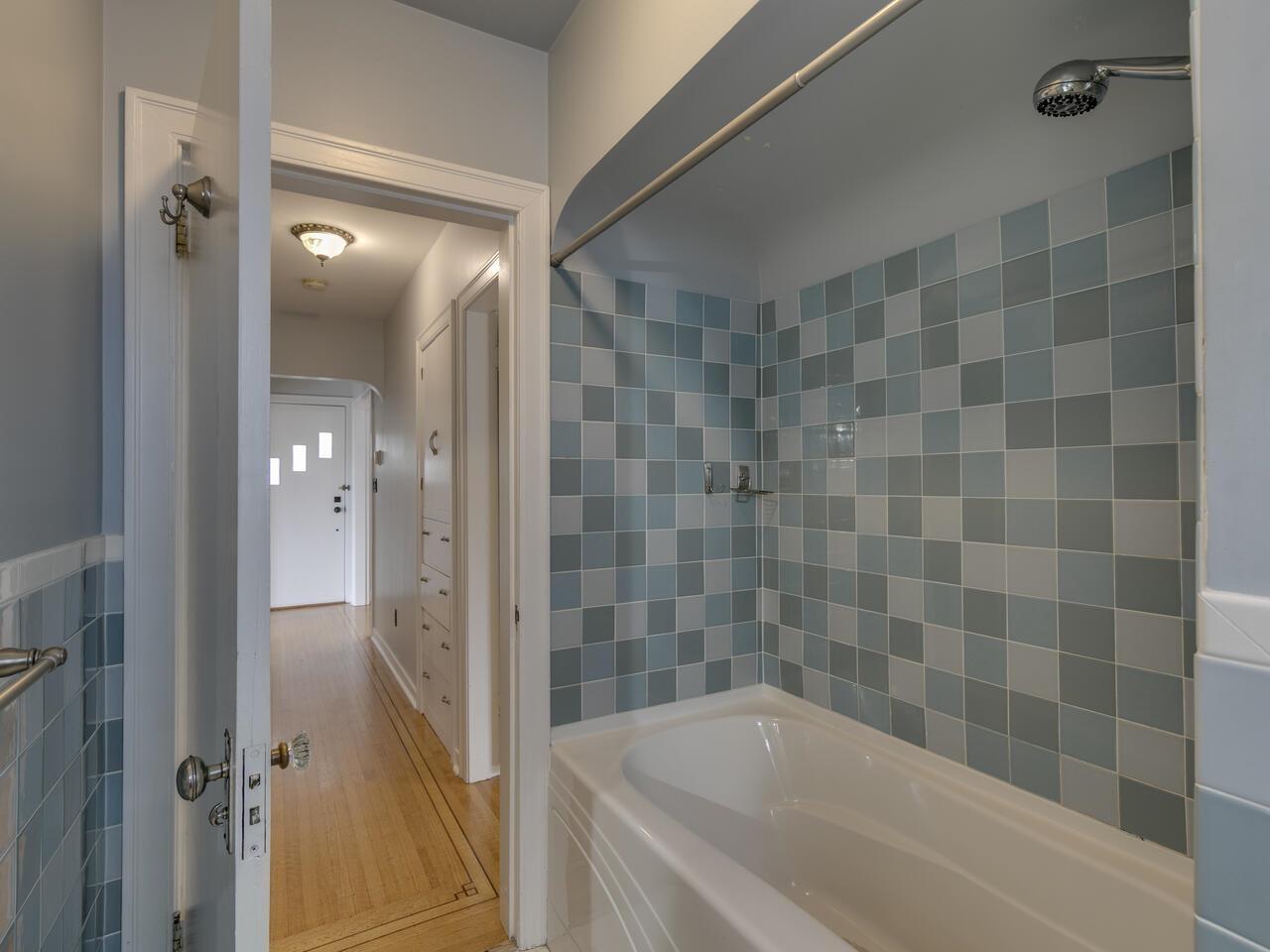 33700 3rd Avenue, Mission, British Columbia  V2V 1R2 - Photo 24 - R3061637