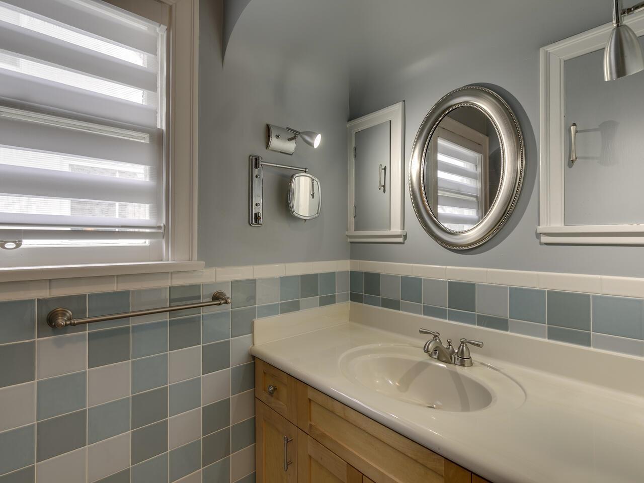33700 3rd Avenue, Mission, British Columbia  V2V 1R2 - Photo 23 - R3061637