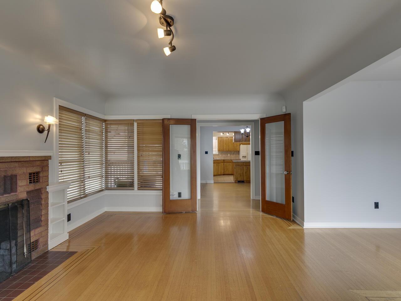 33700 3rd Avenue, Mission, British Columbia  V2V 1R2 - Photo 16 - R3061637