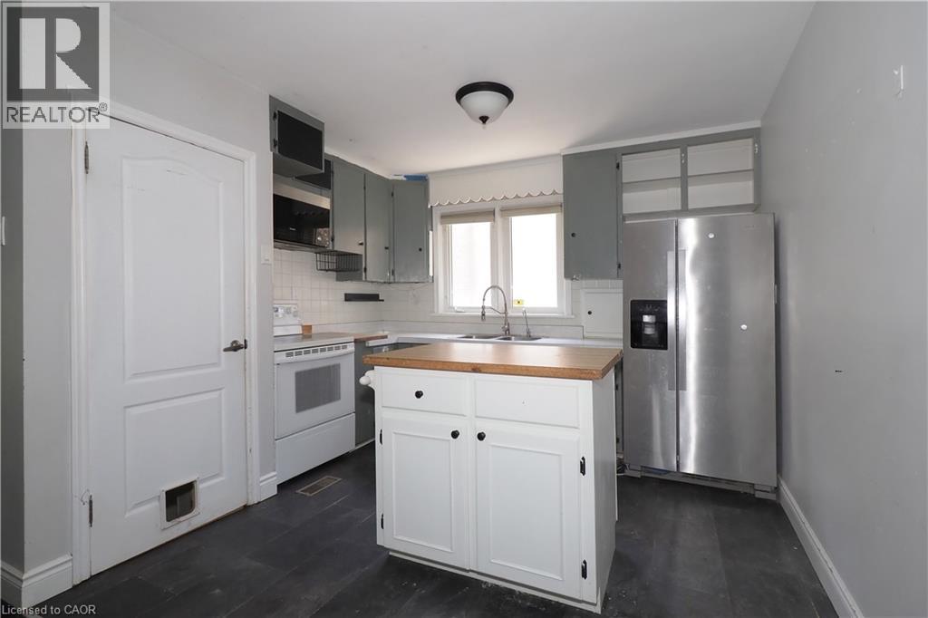 122 Boehmer Street, Kitchener, Ontario  N2H 4N5 - Photo 8 - 40744879