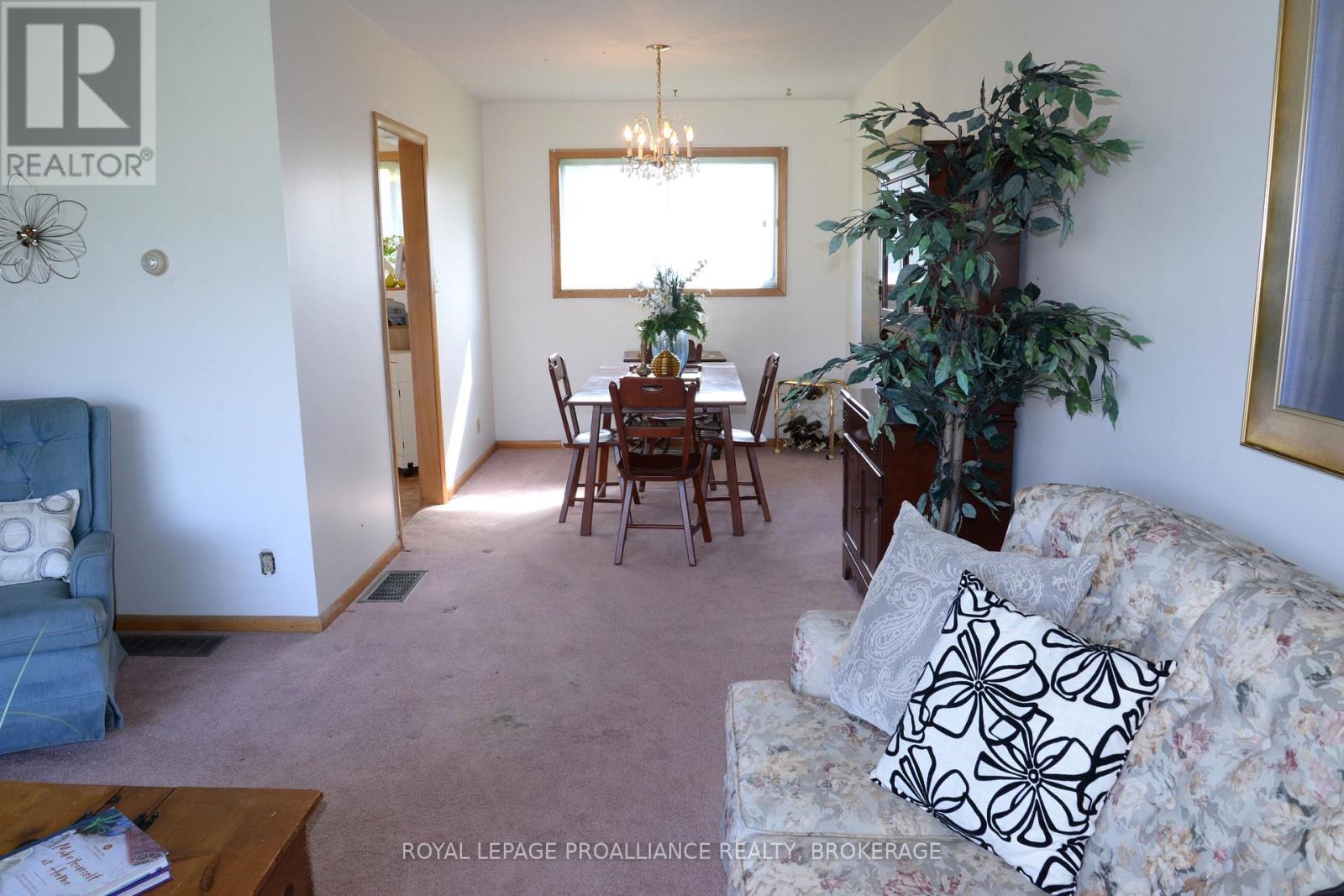 2229 Paul Boulevard N, Kingston (City North Of 401), Ontario  K7L 4V3 - Photo 10 - X12480776
