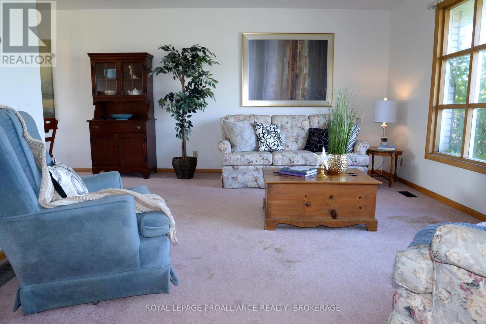 2229 Paul Boulevard N, Kingston (City North Of 401), Ontario  K7L 4V3 - Photo 6 - X12480776