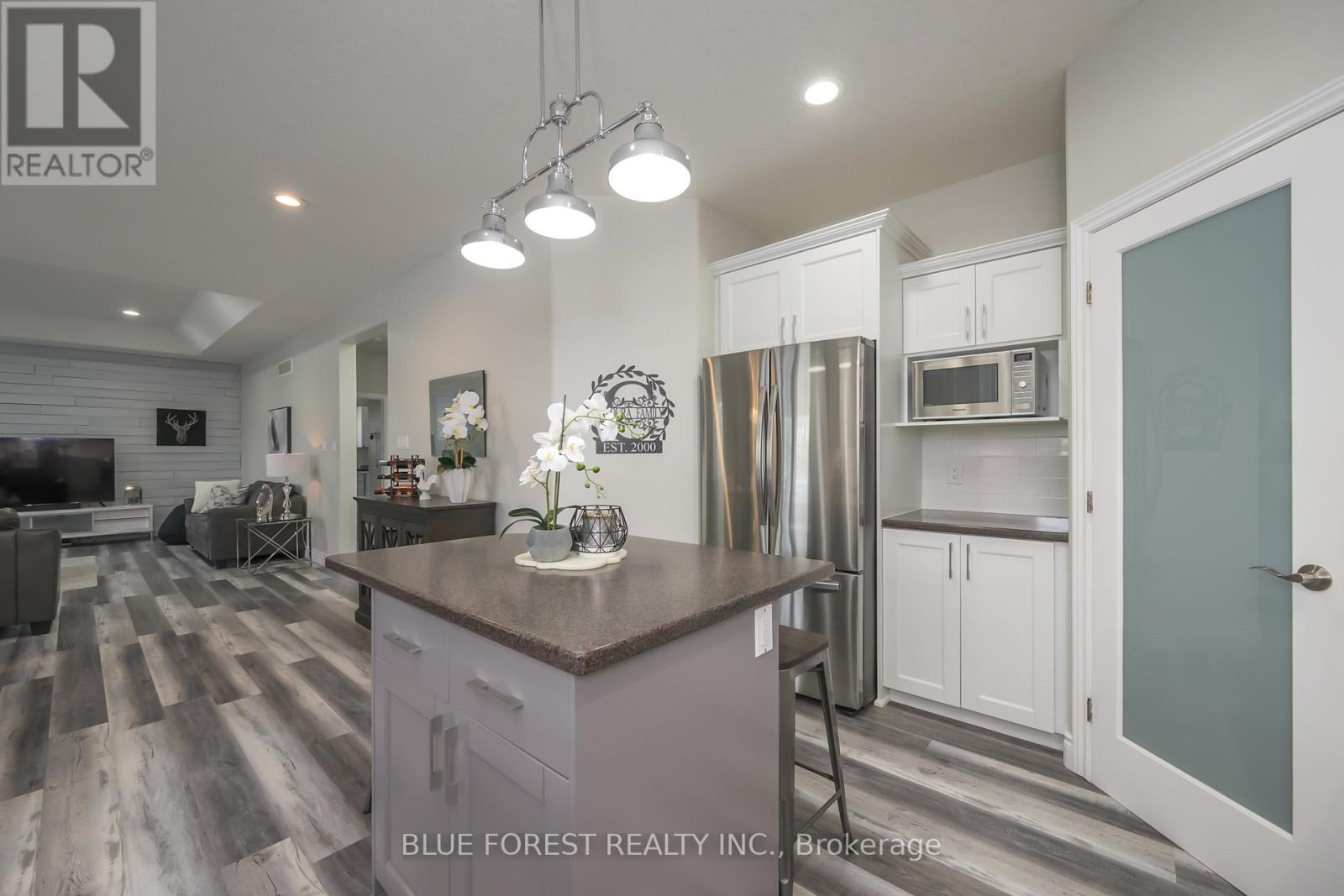 2641 Tucker Court, London North (North I), Ontario  N6G 0E2 - Photo 12 - X12480736