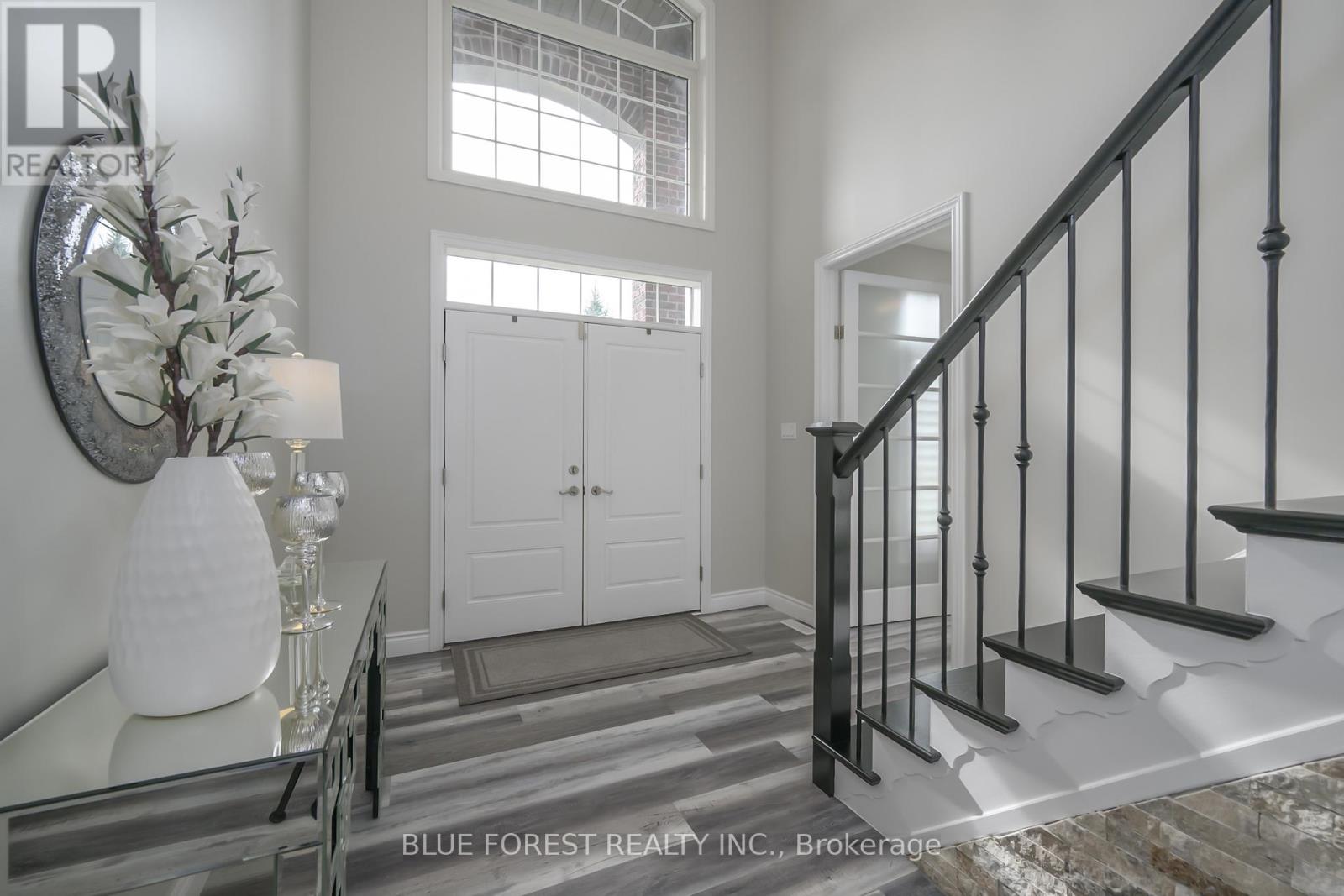 2641 Tucker Court, London North (North I), Ontario  N6G 0E2 - Photo 3 - X12480736