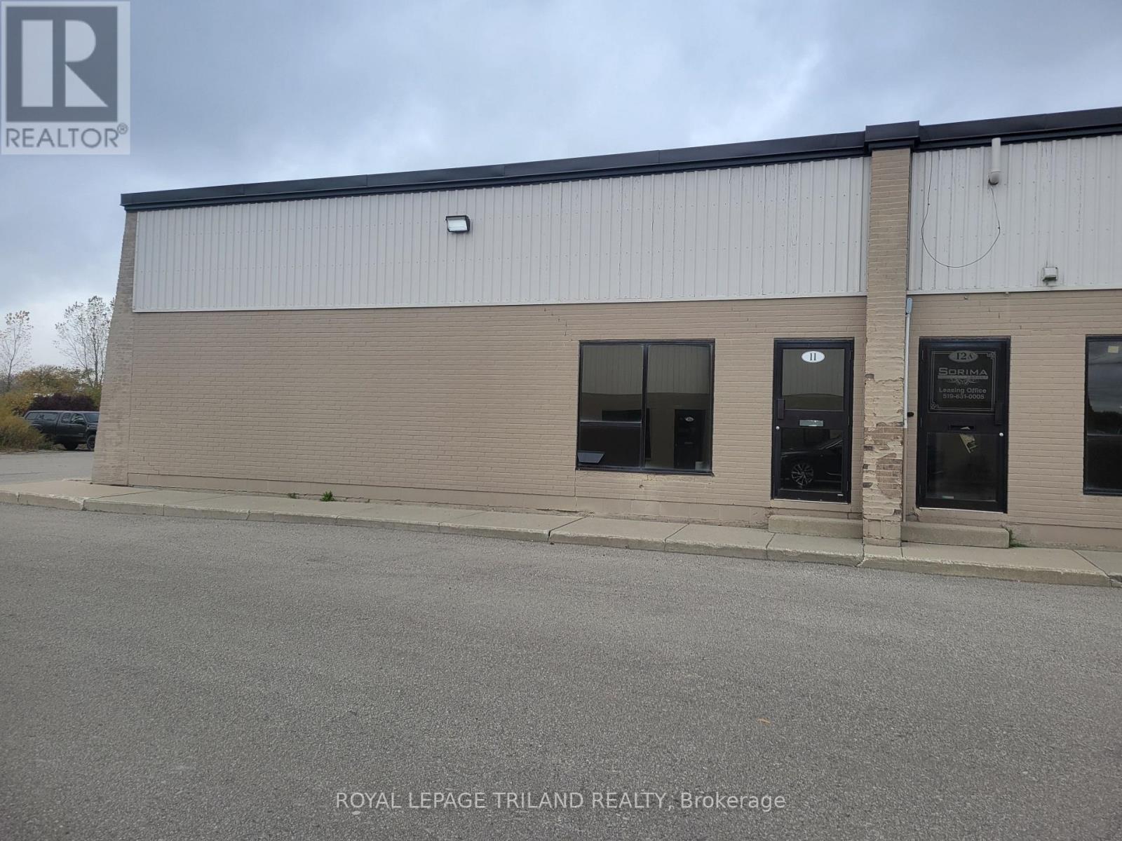 11 - 280 Edward Street E, St. Thomas, Ontario  N5P 4C2 - Photo 2 - X12480786
