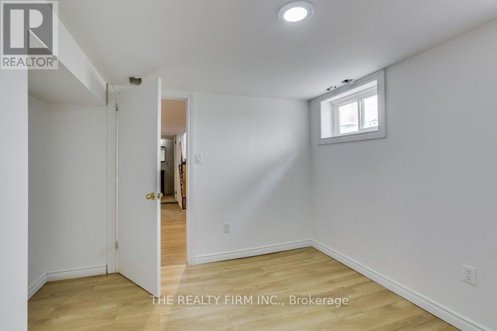 520 Highbury Avenue N, London East (East N), Ontario  N5W 4K7 - Photo 26 - X12480807