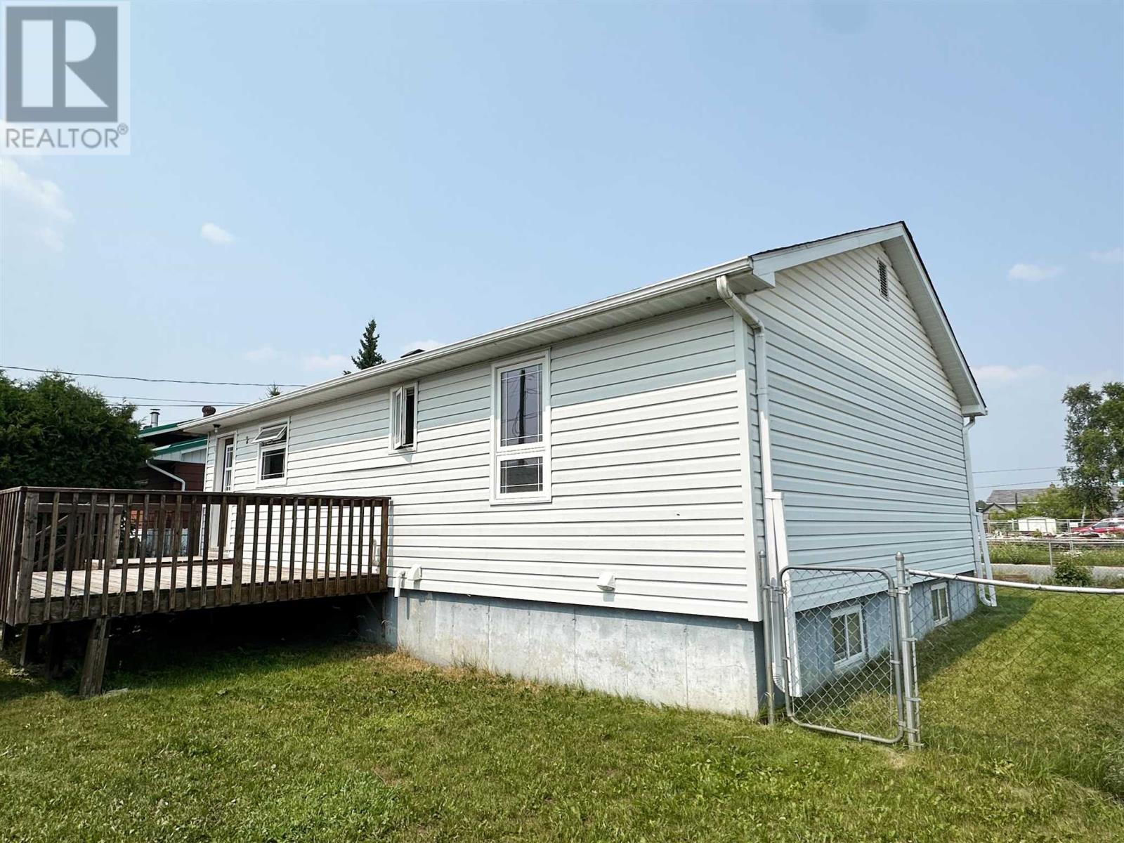 2 Elliot St, Cochenour, Ontario  P0V 1L0 - Photo 18 - TB252203
