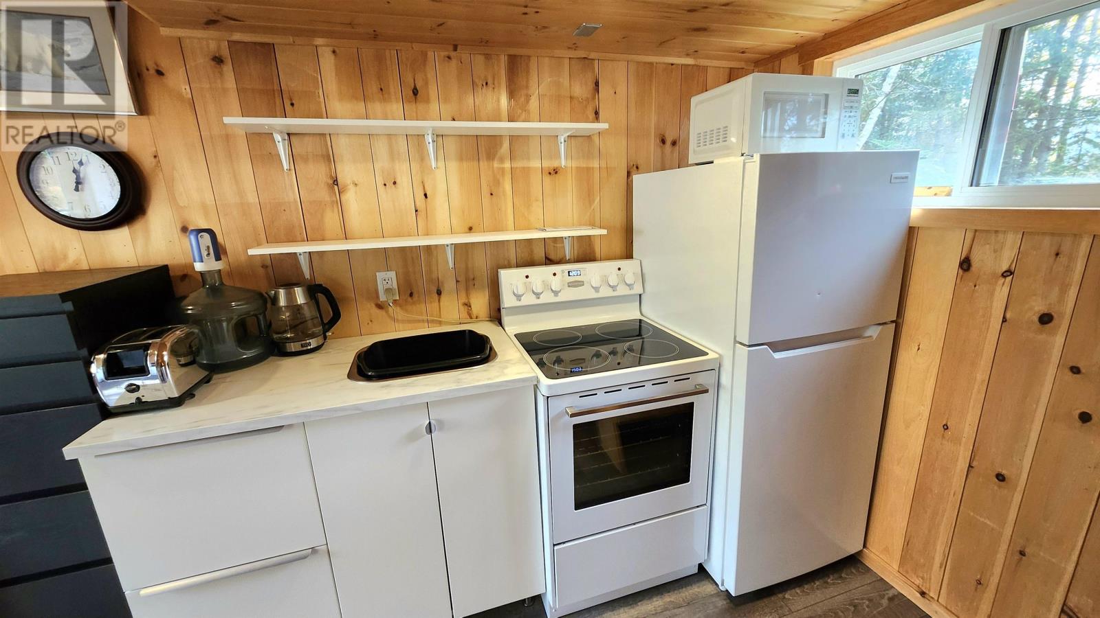 10 Nelson Road North, Minaki, Ontario  P0X 1J0 - Photo 11 - TB253310