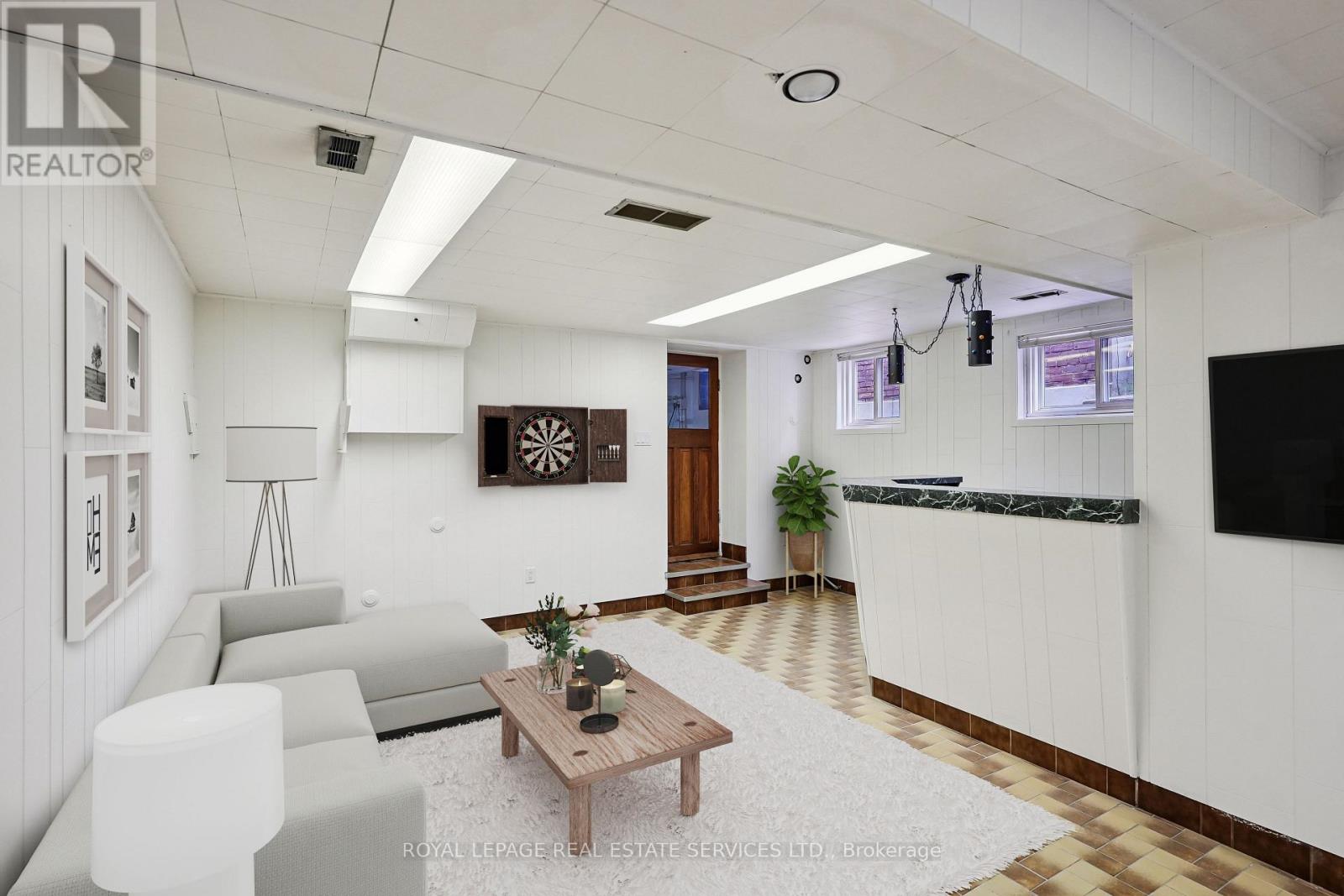 29 Greenlaw Avenue, Toronto, Ontario  M6H 3V6 - Photo 31 - W12391893