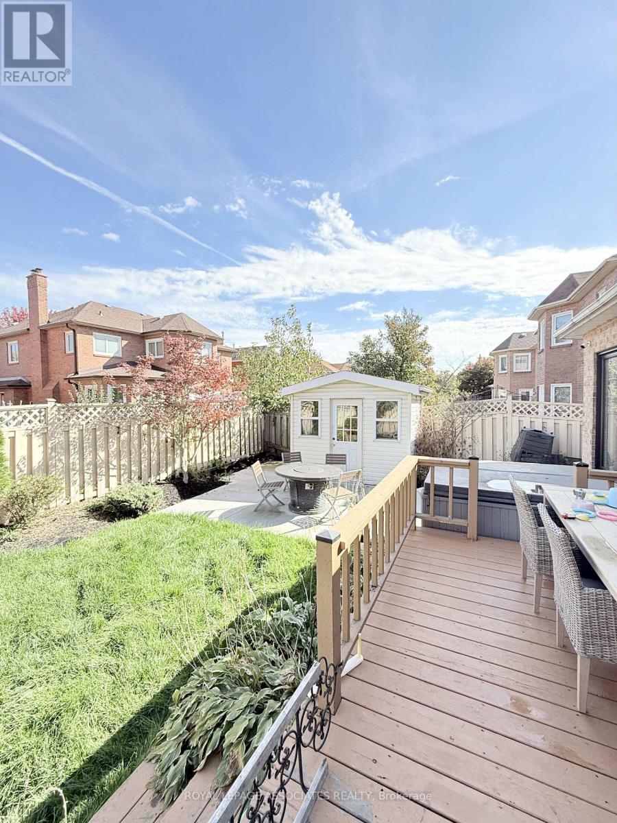 17 Leeward Drive, Brampton, Ontario  L6S 5V6 - Photo 26 - W12474424
