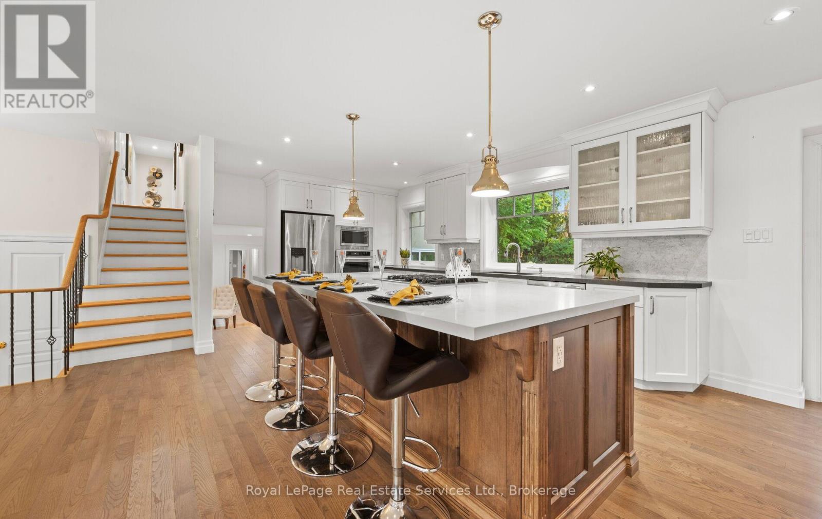1465 Shamrock Lane, Oakville, Ontario  L6L 1R1 - Photo 15 - W12480813