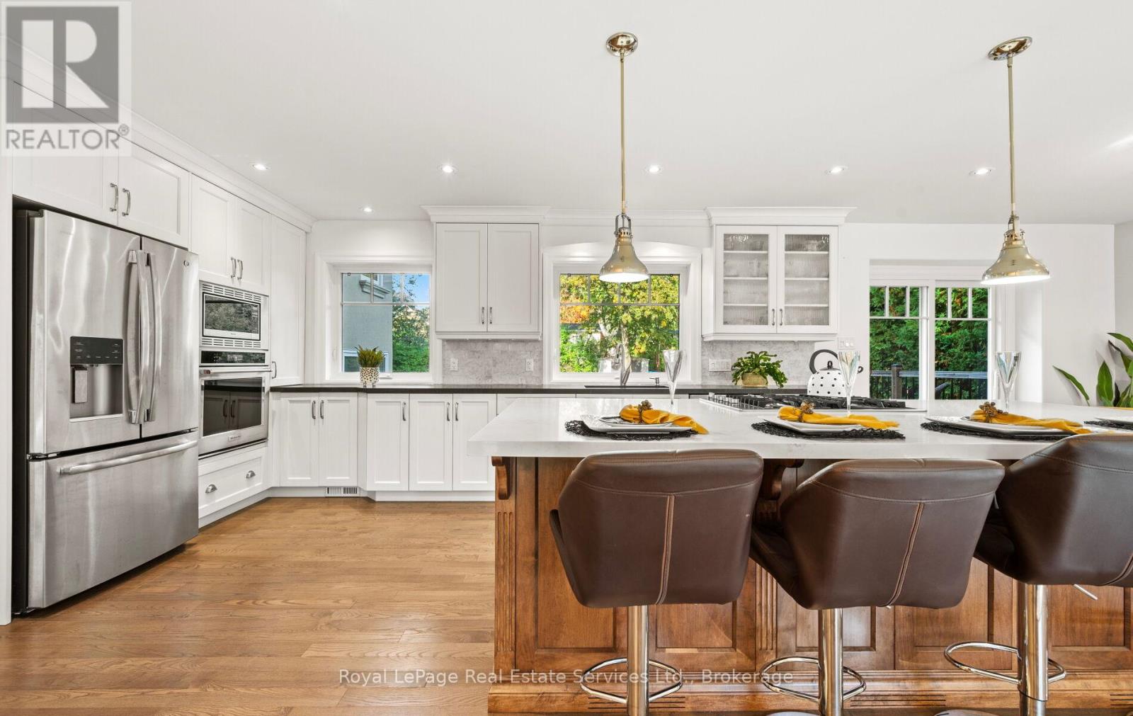 1465 Shamrock Lane, Oakville, Ontario  L6L 1R1 - Photo 16 - W12480813