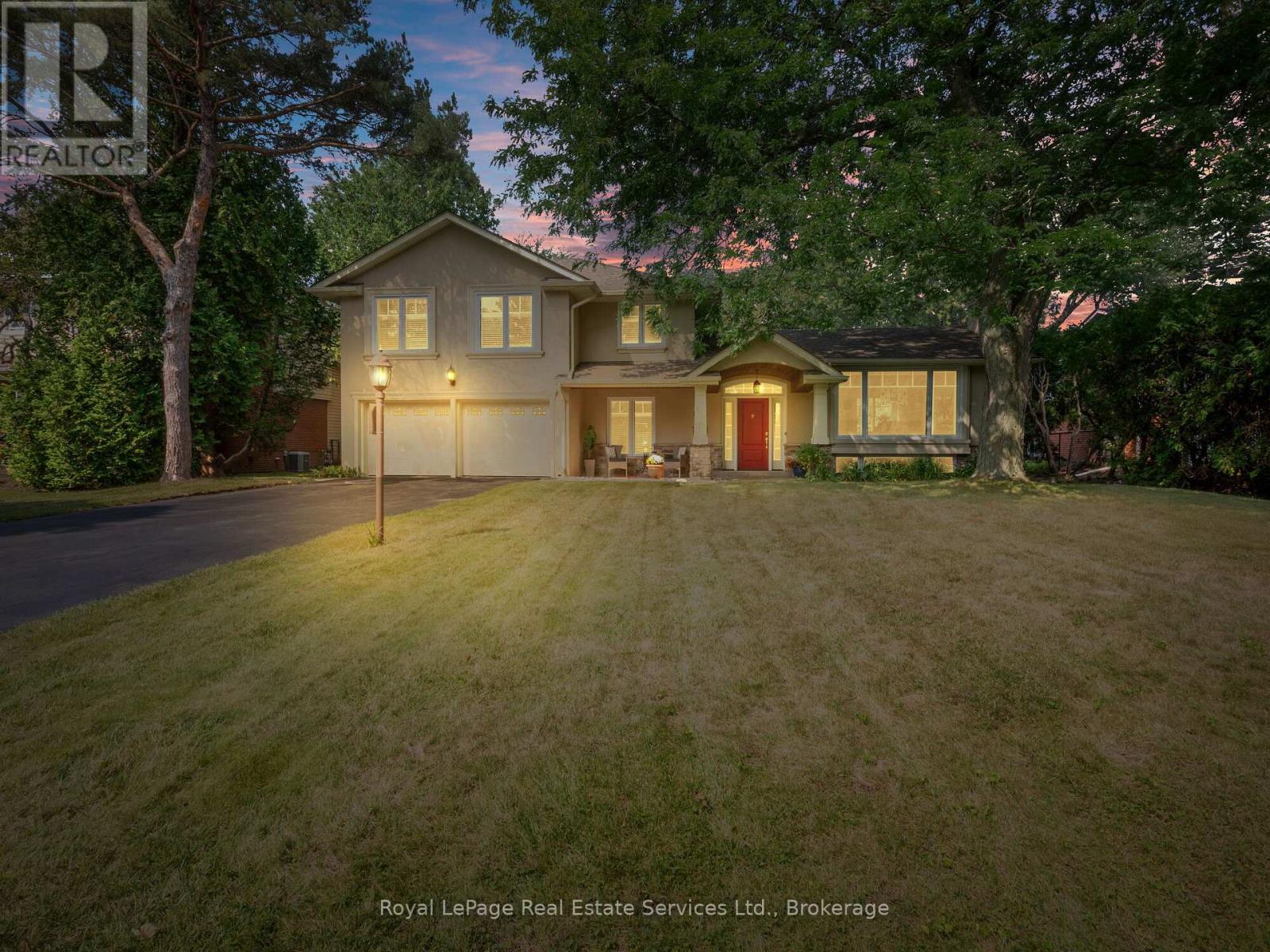 1465 Shamrock Lane, Oakville, Ontario  L6L 1R1 - Photo 2 - W12480813