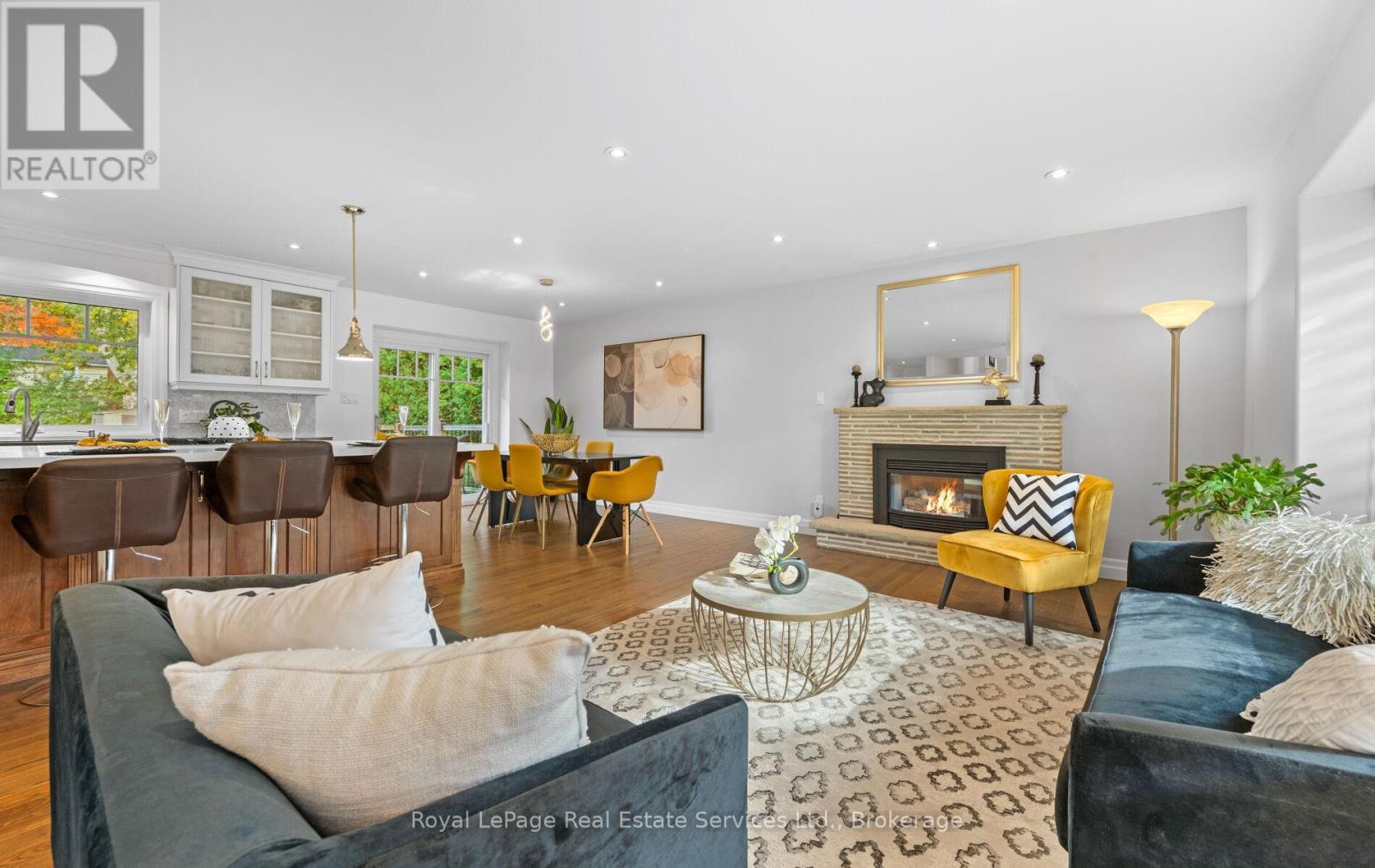 1465 Shamrock Lane, Oakville, Ontario  L6L 1R1 - Photo 8 - W12480813