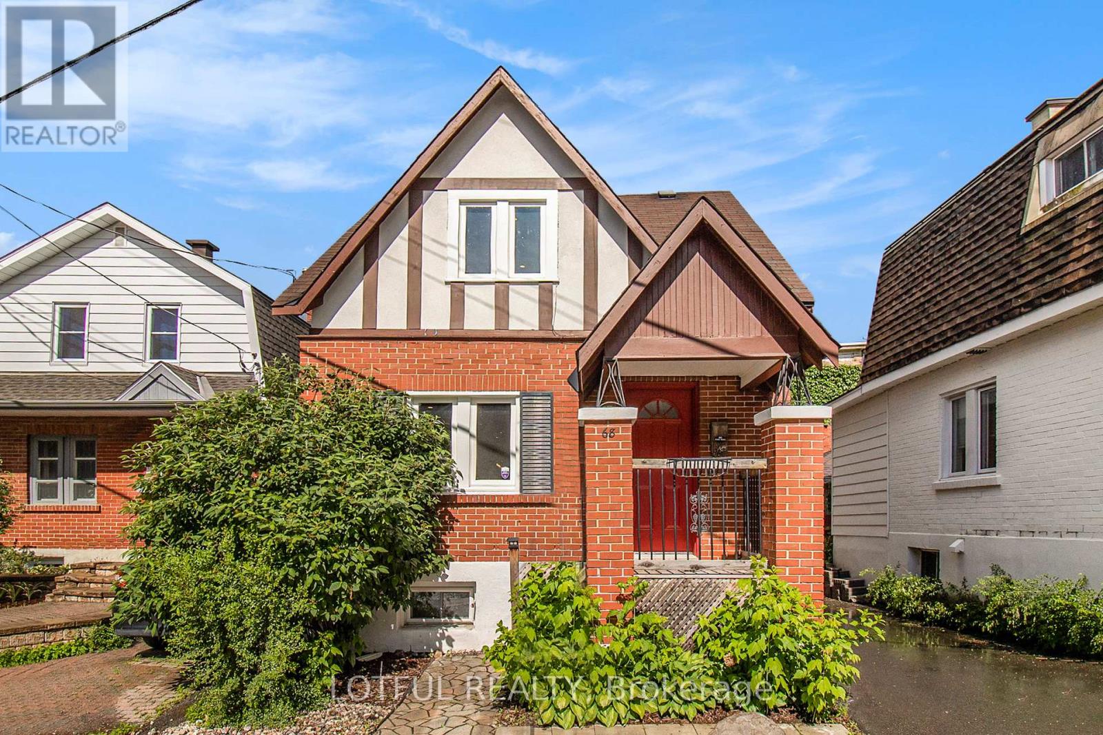 68 Vaughan Street, Ottawa, Ontario  K1M 1X2 - Photo 1 - X12480733