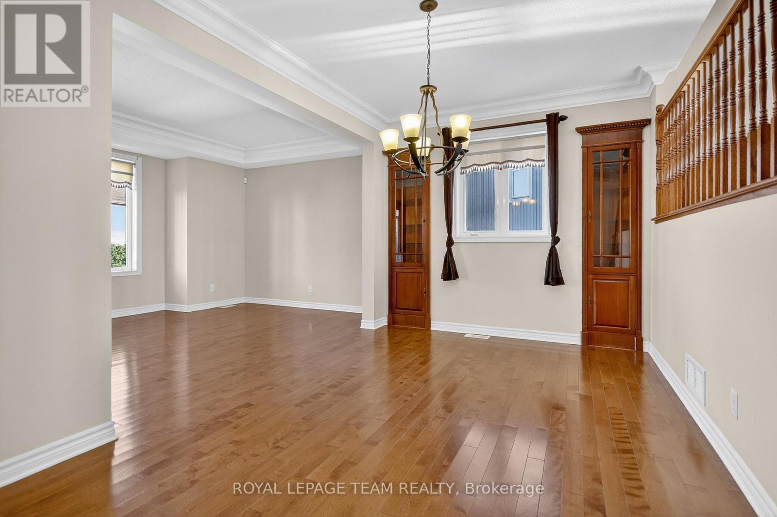 236 Kohilo Crescent, Ottawa, Ontario  K2S 0E6 - Photo 10 - X12480745