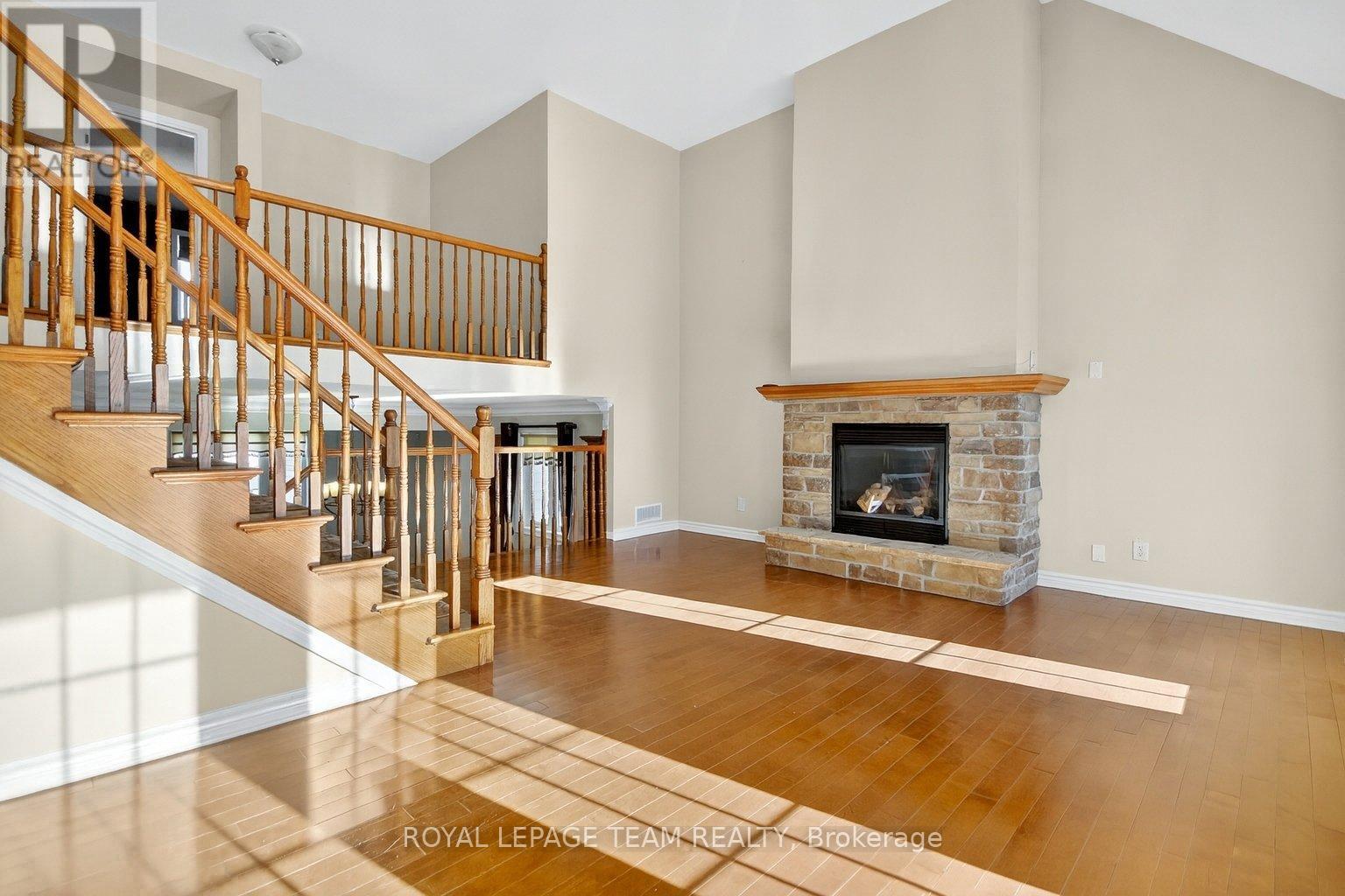 236 Kohilo Crescent, Ottawa, Ontario  K2S 0E6 - Photo 21 - X12480745