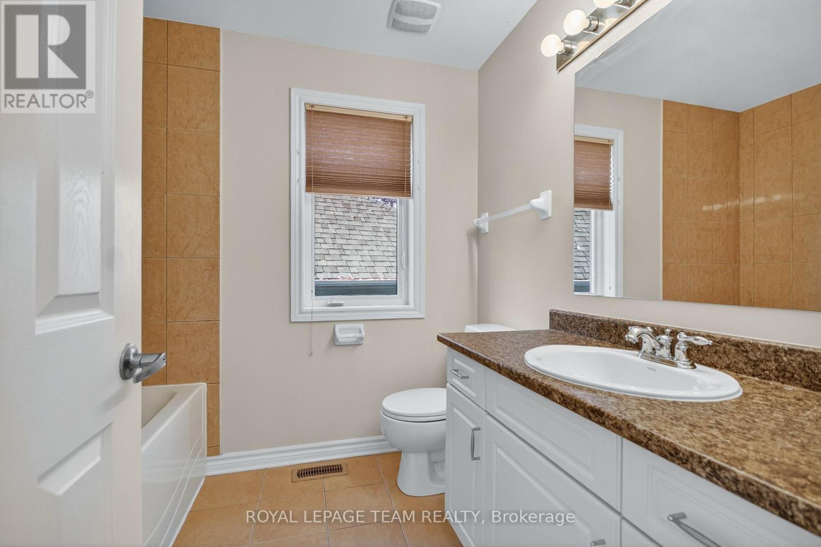 236 Kohilo Crescent, Ottawa, Ontario  K2S 0E6 - Photo 34 - X12480745