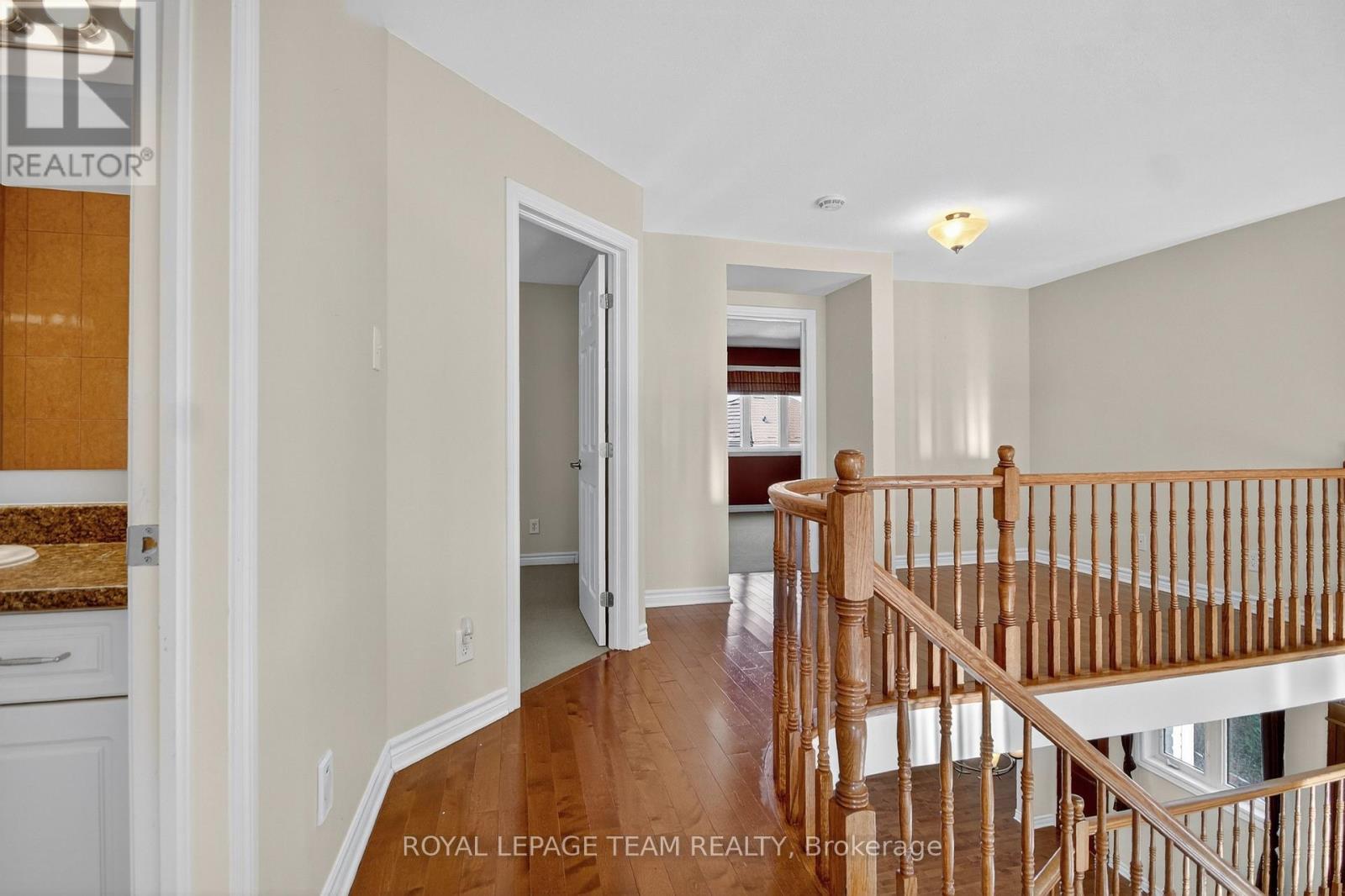 236 Kohilo Crescent, Ottawa, Ontario  K2S 0E6 - Photo 35 - X12480745