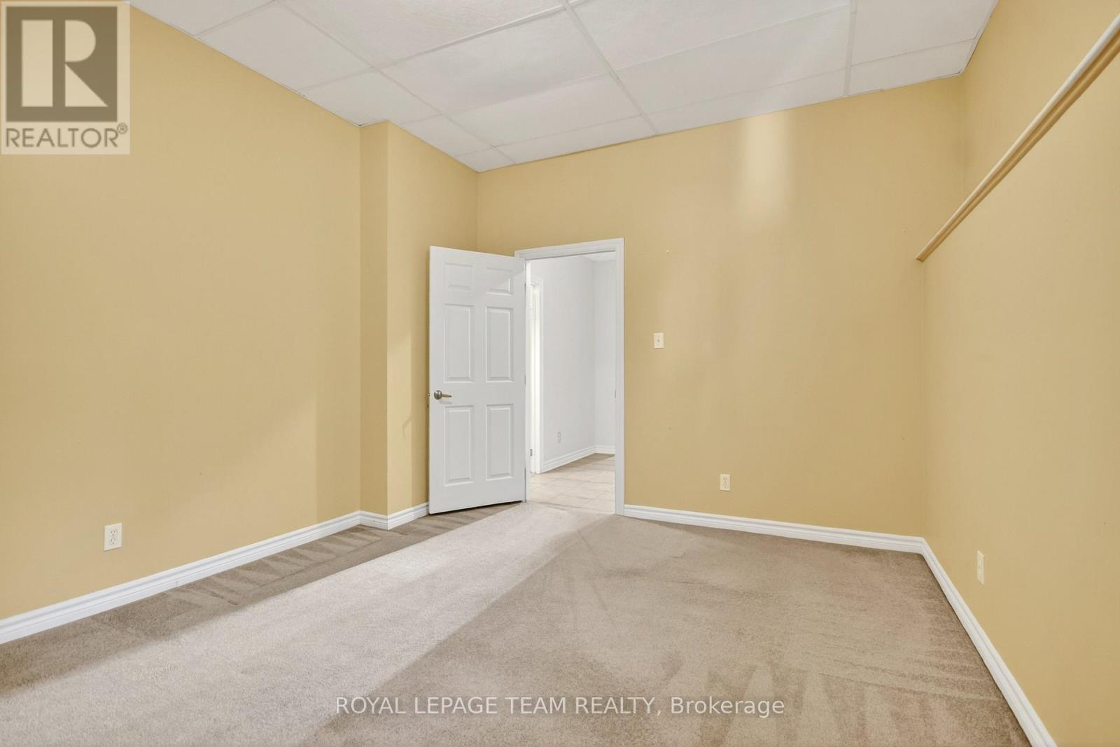 236 Kohilo Crescent, Ottawa, Ontario  K2S 0E6 - Photo 47 - X12480745