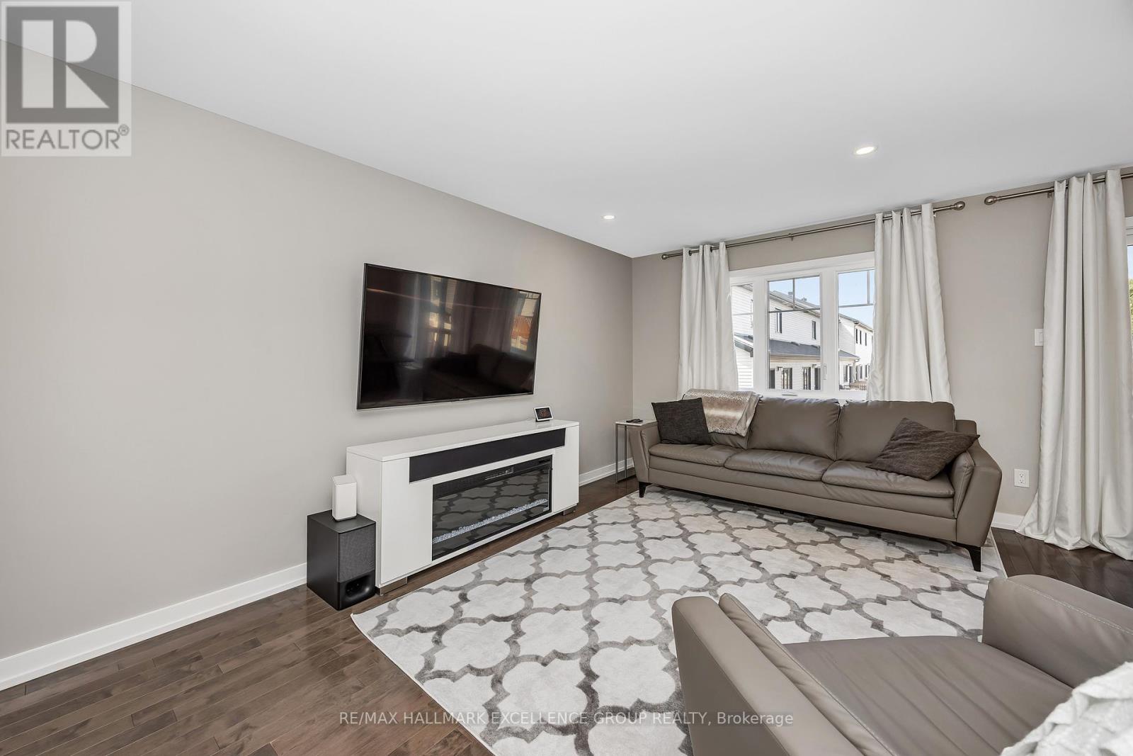 254 Dion Avenue, Clarence-Rockland, Ontario  K4K 0M2 - Photo 13 - X12480756