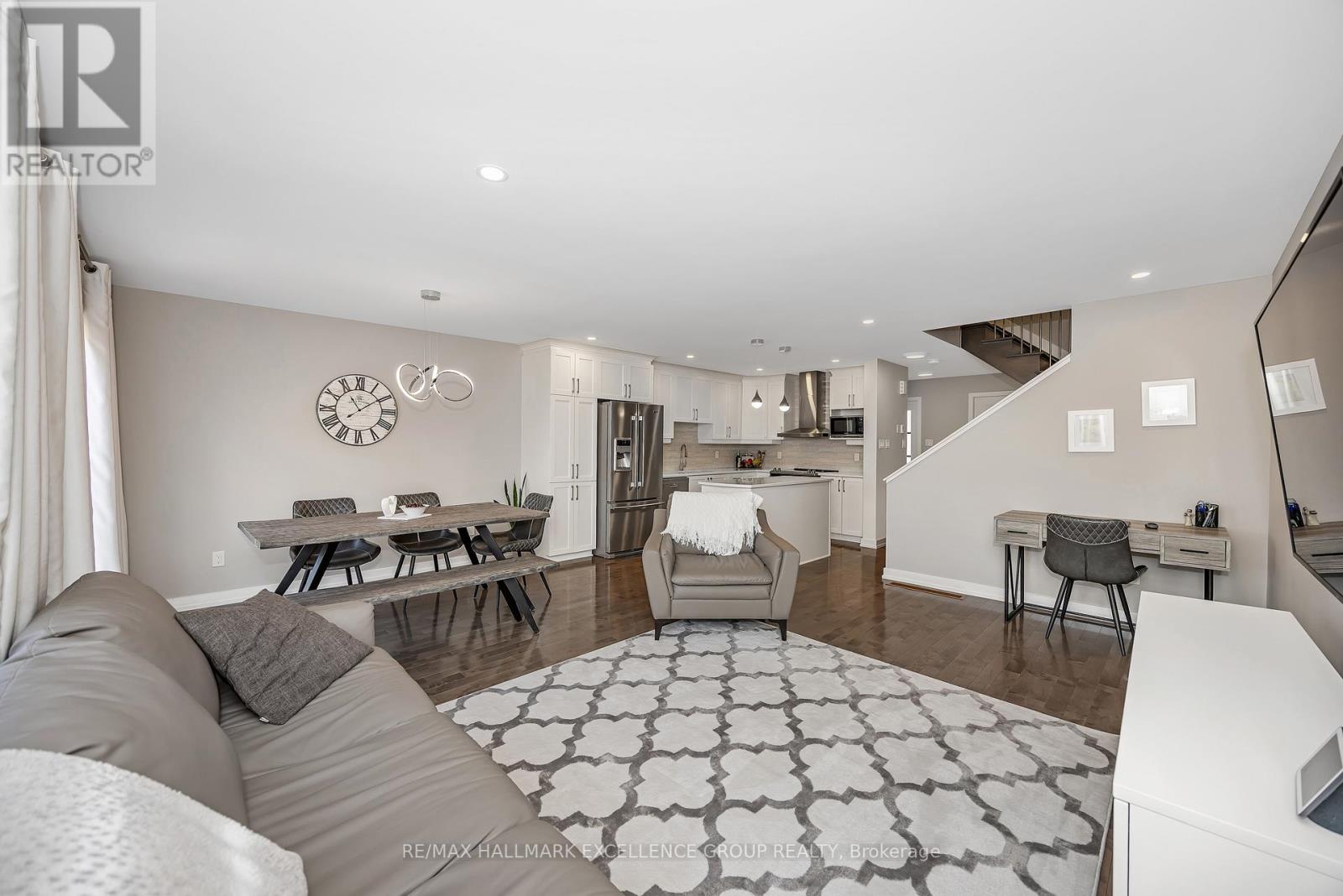 254 Dion Avenue, Clarence-Rockland, Ontario  K4K 0M2 - Photo 15 - X12480756
