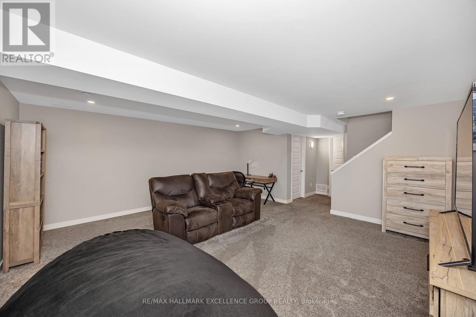 254 Dion Avenue, Clarence-Rockland, Ontario  K4K 0M2 - Photo 35 - X12480756