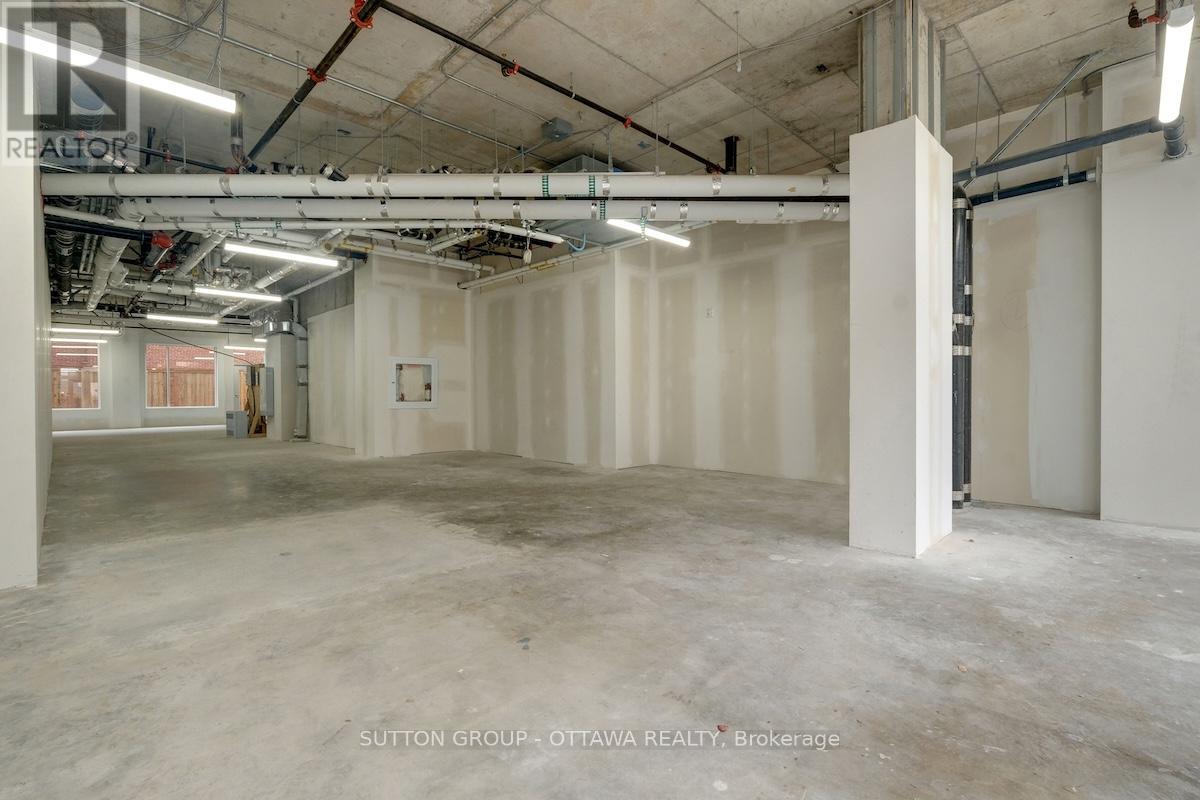 399 Winston Avenue, Ottawa, Ontario  K2A 1Y8 - Photo 13 - X12480803