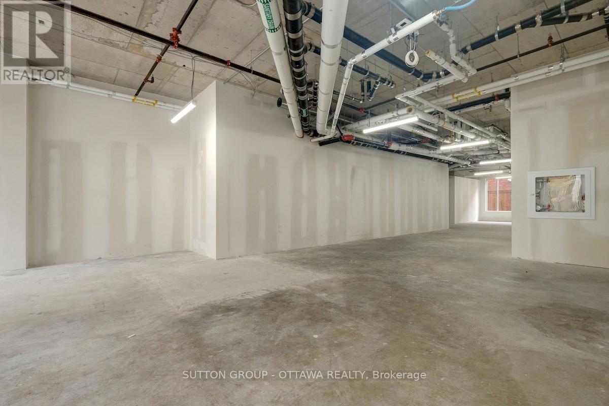 399 Winston Avenue, Ottawa, Ontario  K2A 1Y8 - Photo 14 - X12480803
