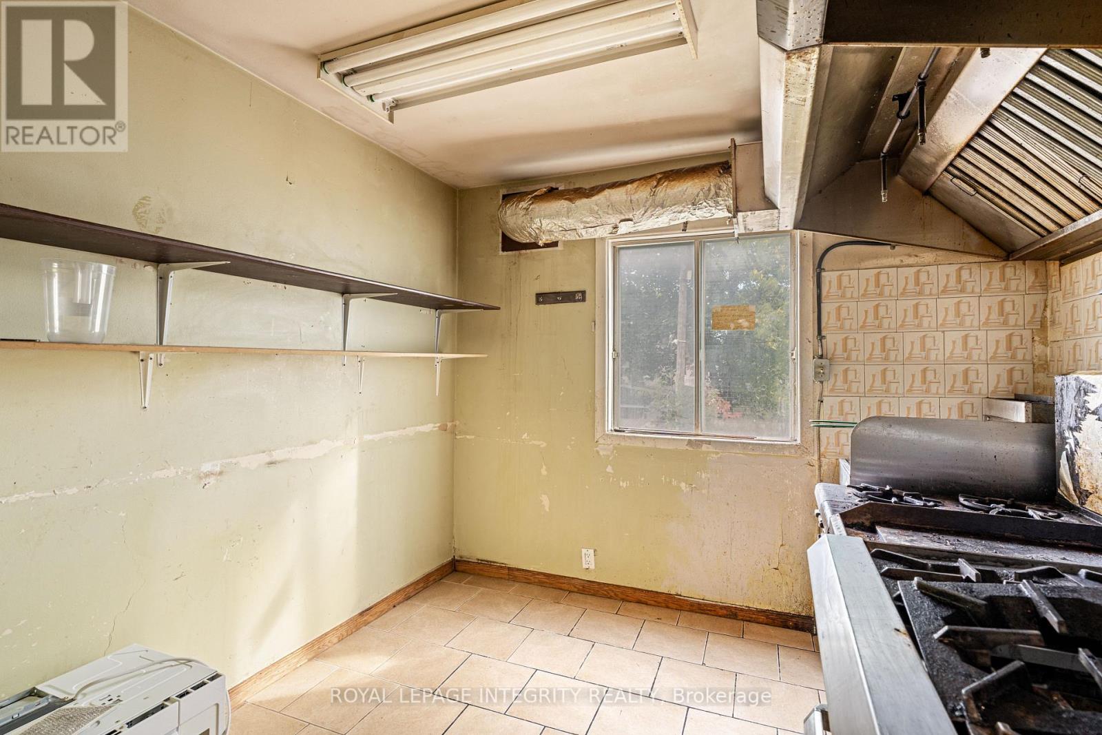 820 Somerset Street W, Ottawa, Ontario  K1R 6R5 - Photo 14 - X12480805