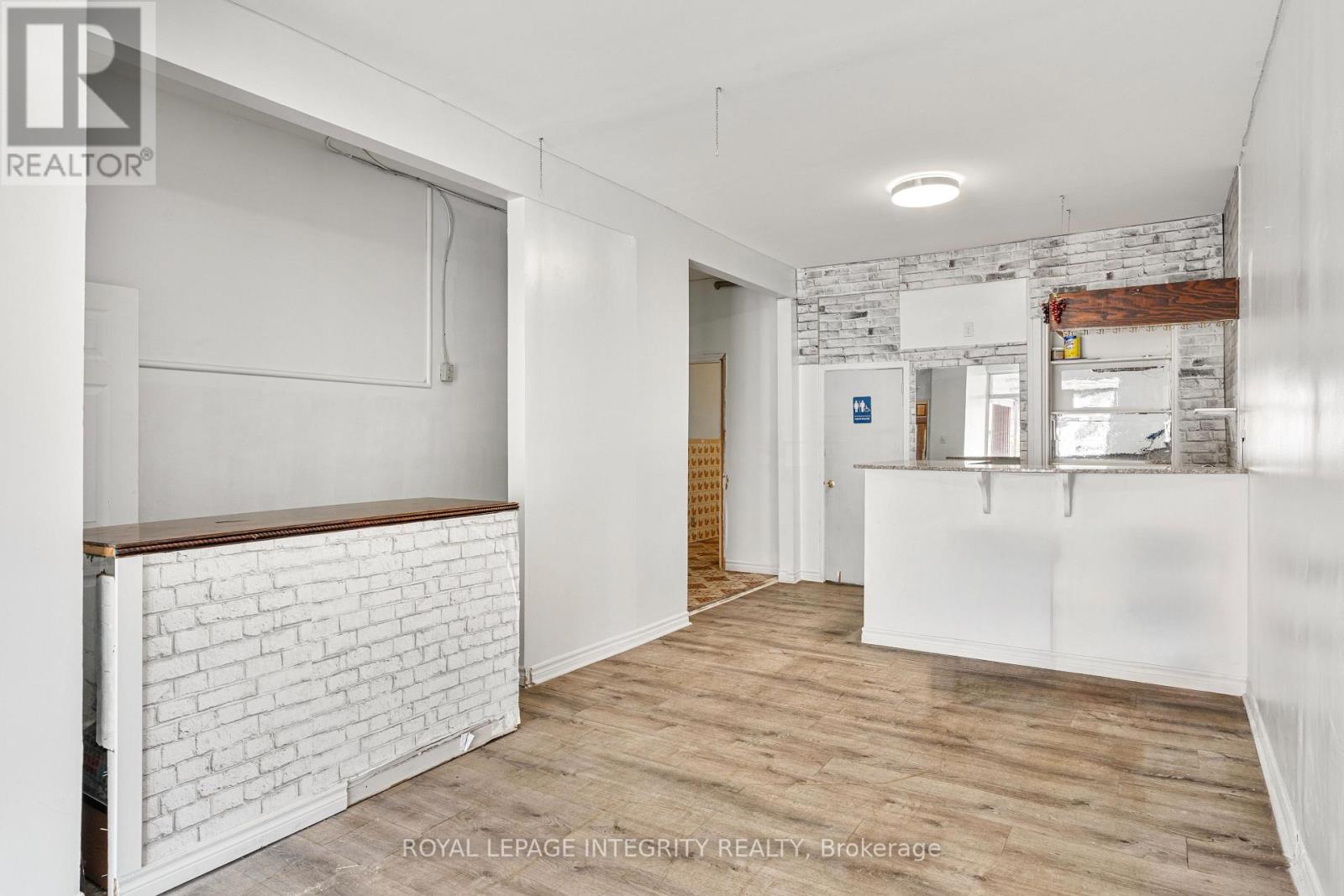 820 Somerset Street W, Ottawa, Ontario  K1R 6R5 - Photo 7 - X12480805